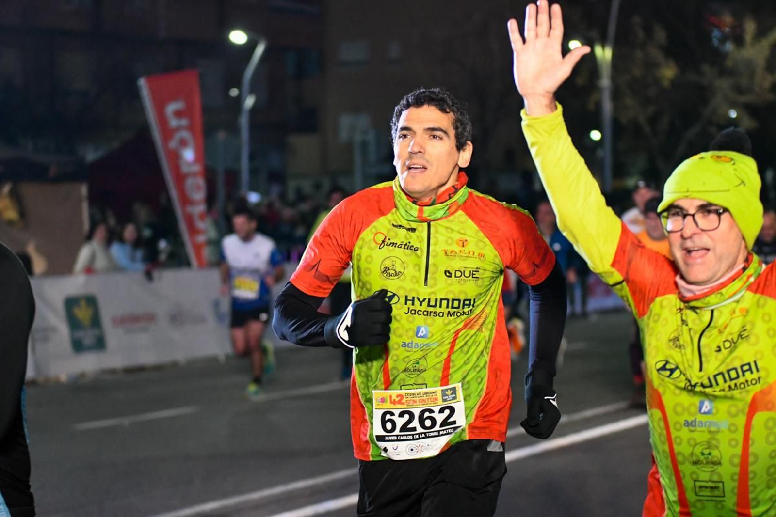 En imágenes: búscate en tu llegada a meta de la Carrera de San Antón 2025 (6)