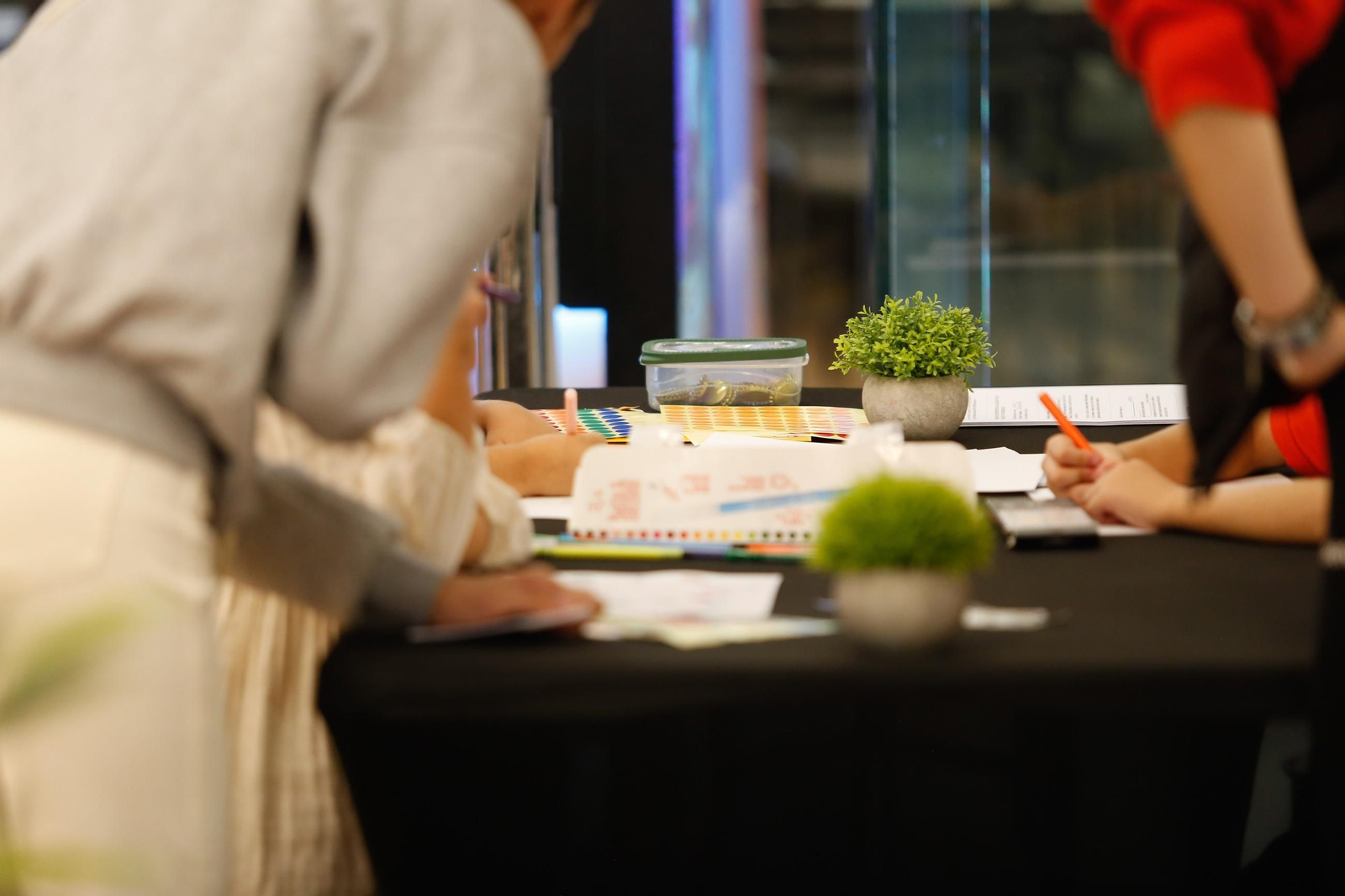 Fotos de la Zona Cero Pantallas del Centro Comercial Puerta Europa de Algeciras