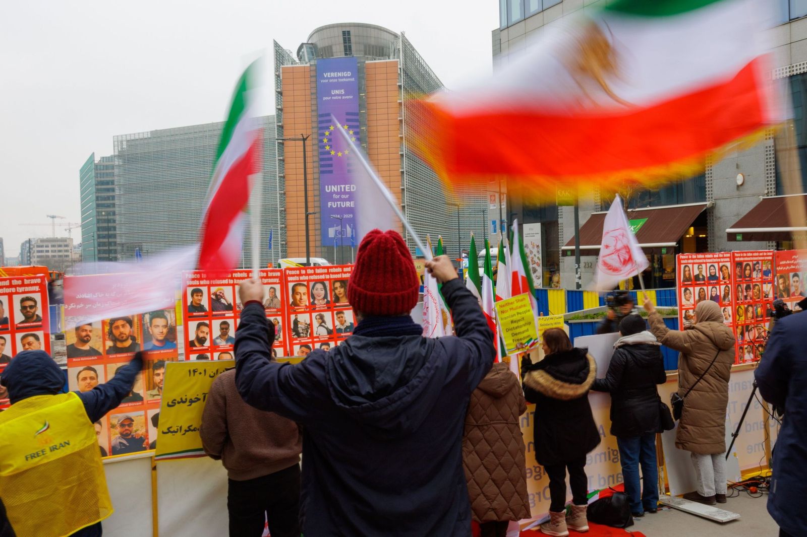Manifestación de seguidores del Consejo Nacional de la Resistencia de Irán este jueves en Bruselas.