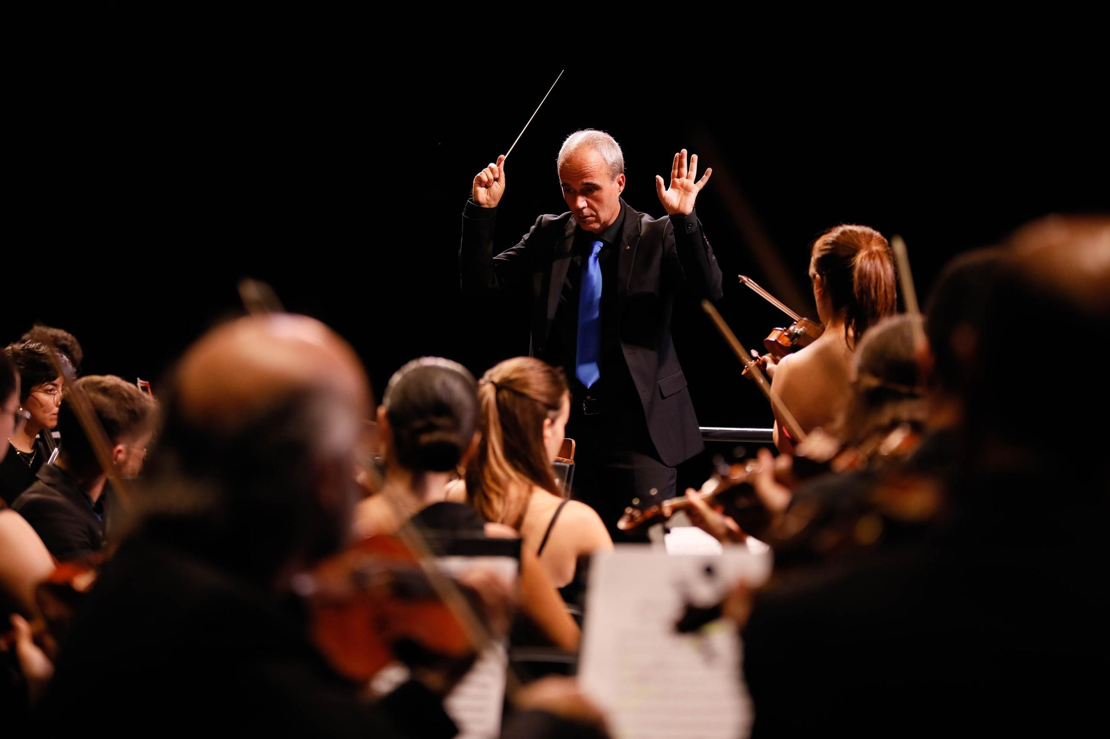 El concierto de la Orquesta de la UAL en el Auditorio Maestro Padilla, en imágenes