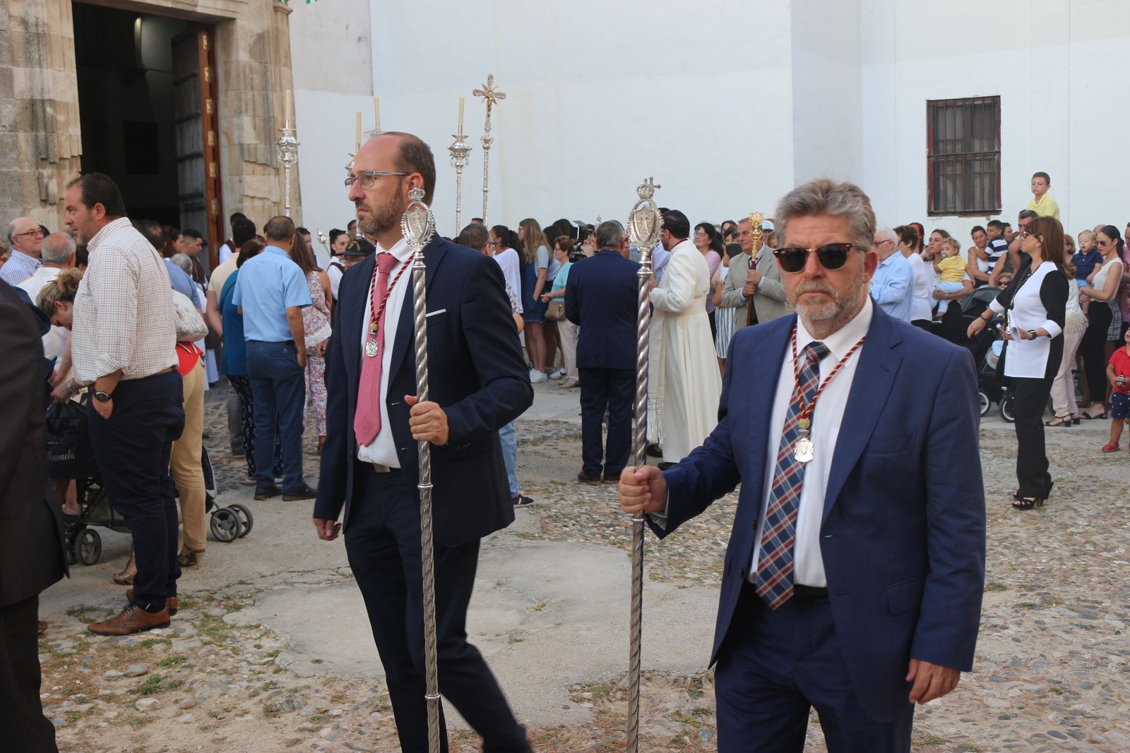 Manuel Izco y Rufino Morillo en la procesión de la Virgen del Carmen
