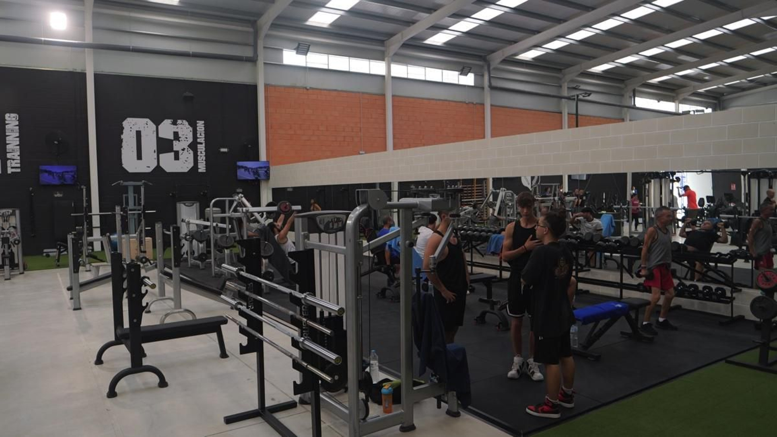 Inauguración del nuevo gimnasio del Pabellón de Deportes de Berja