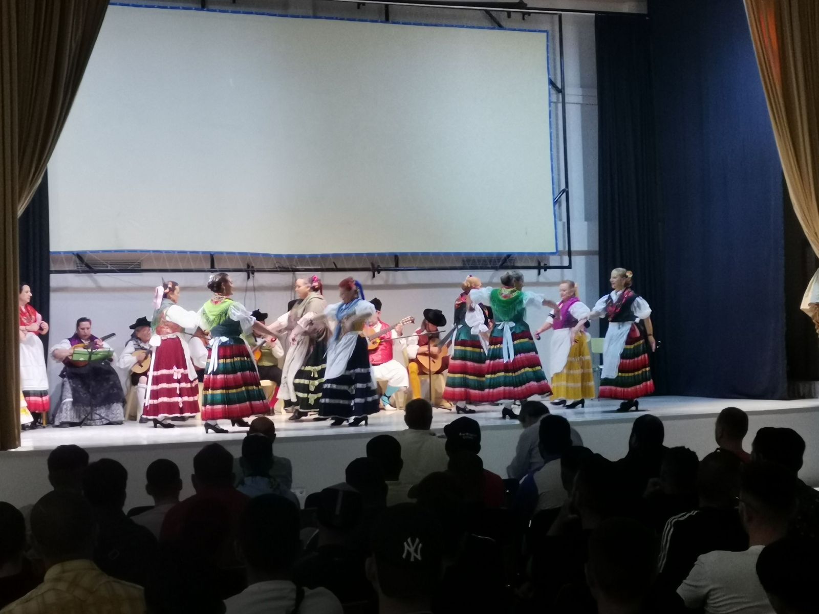 Fandanguillos, soleares y parrales animan a los reos de ‘El Acebuche’