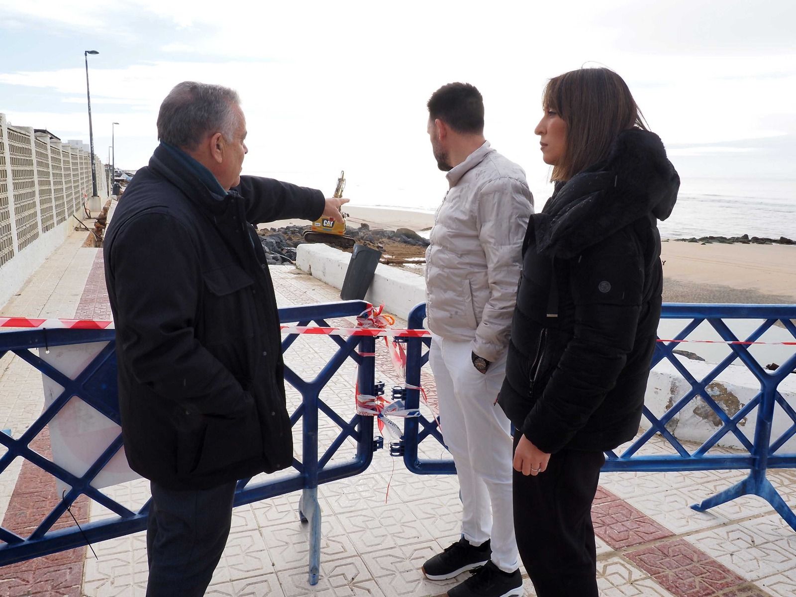 Las fotos de los destrozos del temporal en el paseo marítimo de Matalascañas