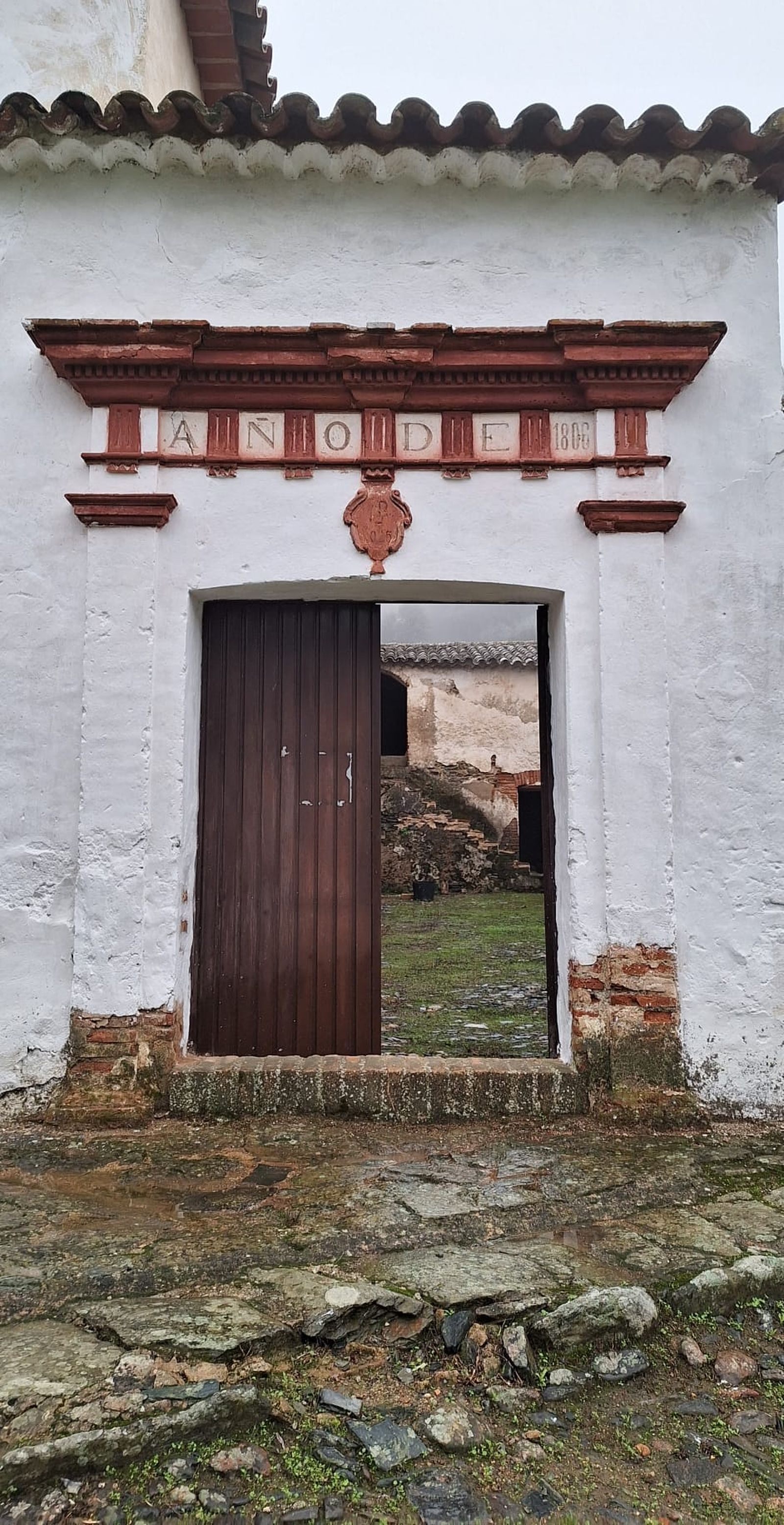 Puerta de entrada al edificio.