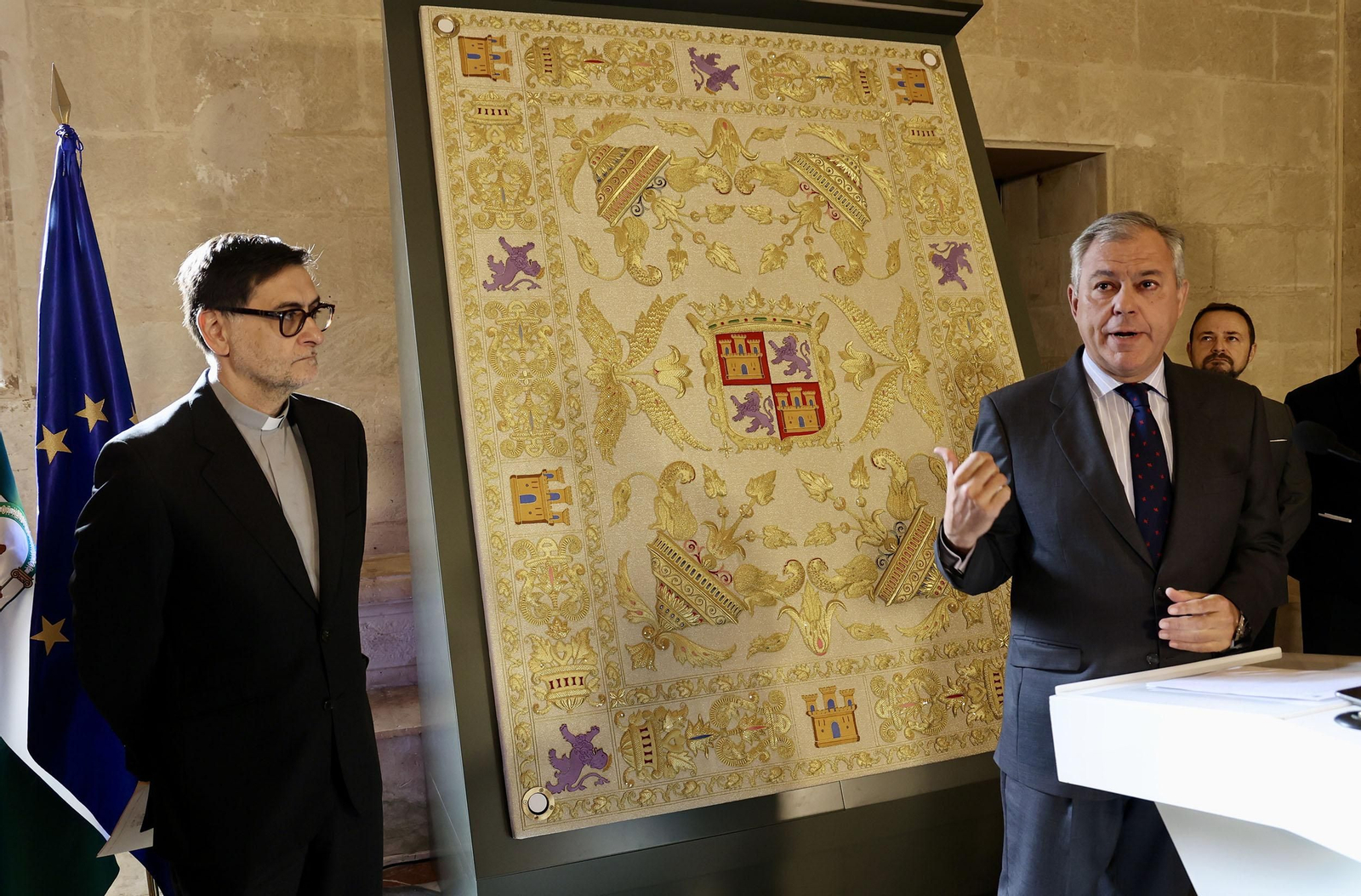 Presentación de la nueva tumbilla de la Virgen de los Reyes