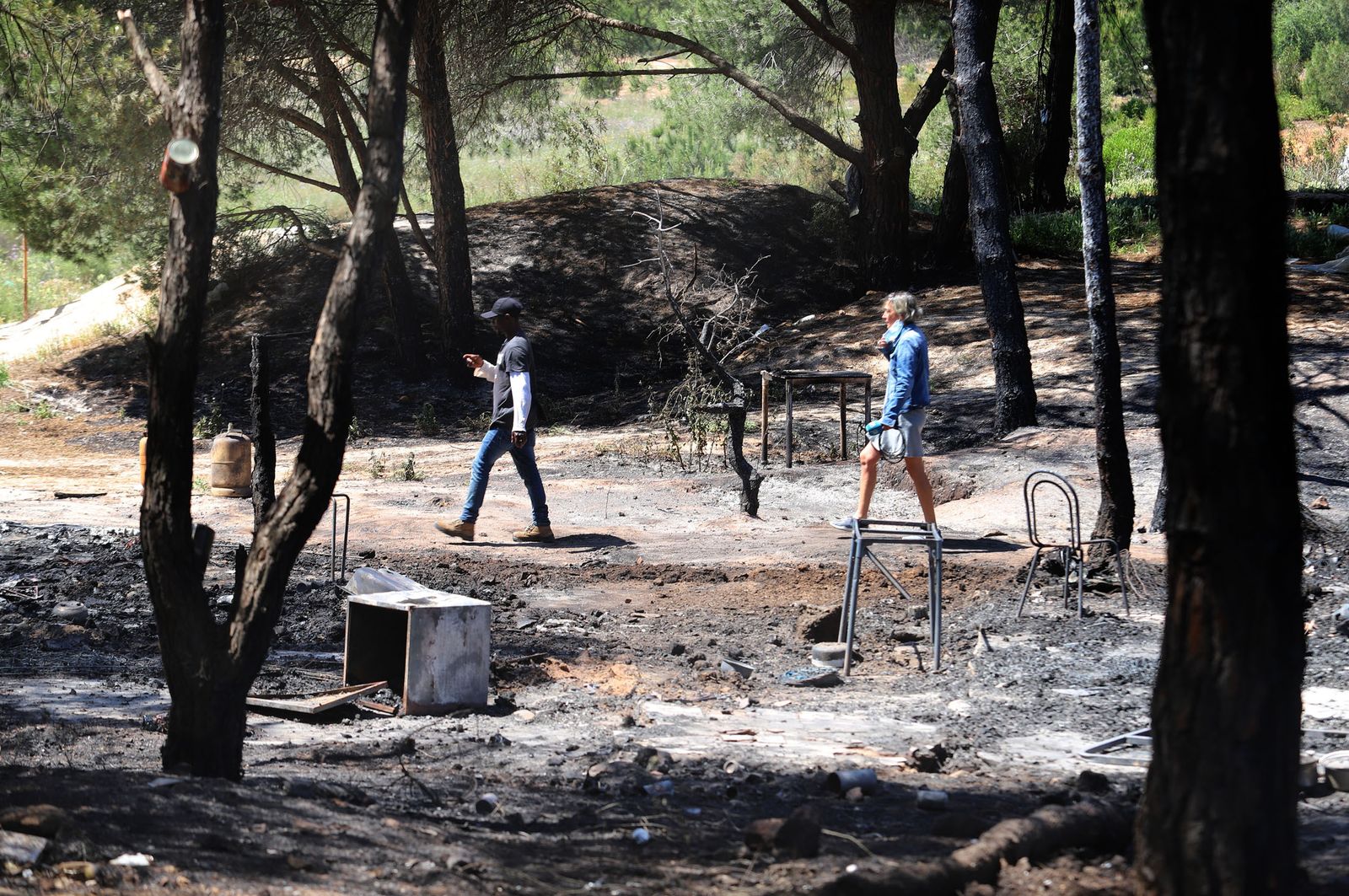 Imágenes del incendio de chabolas en Lucena del Puerto