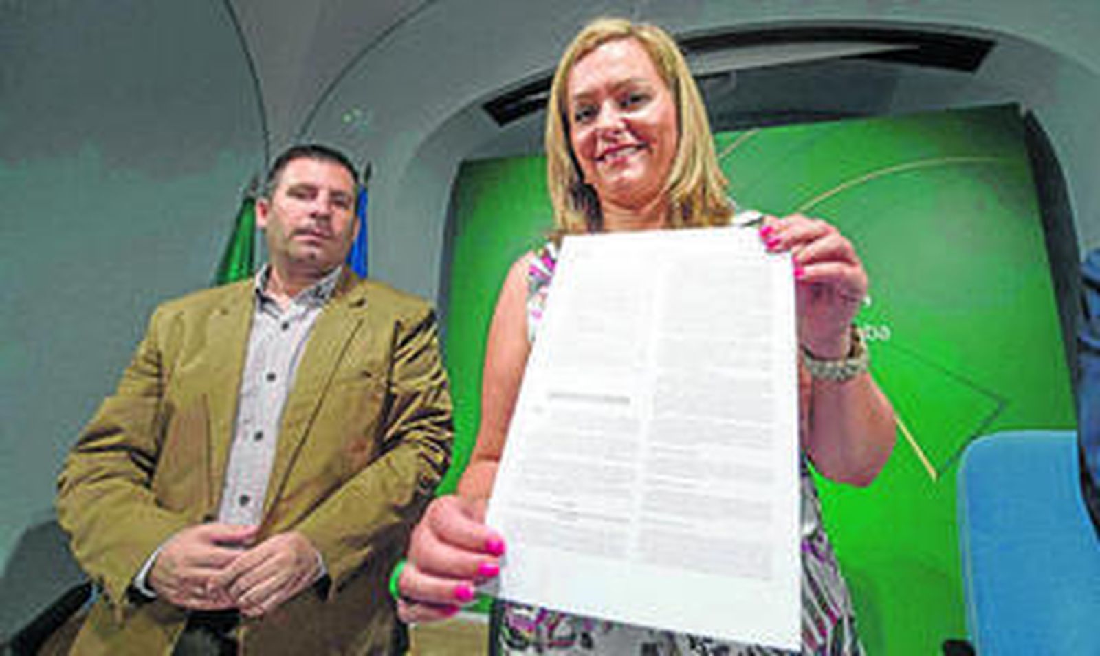 La consejera de Medio Ambiente, María Jesús Serrano, en un comparecencia reciente en la que abordó las subvenciones concedidas a la promotora.