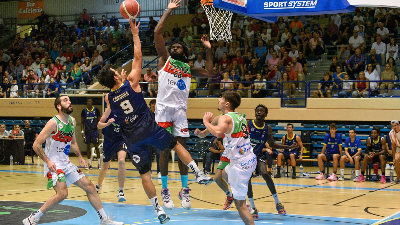 Las fotos del Udea - Zornotza