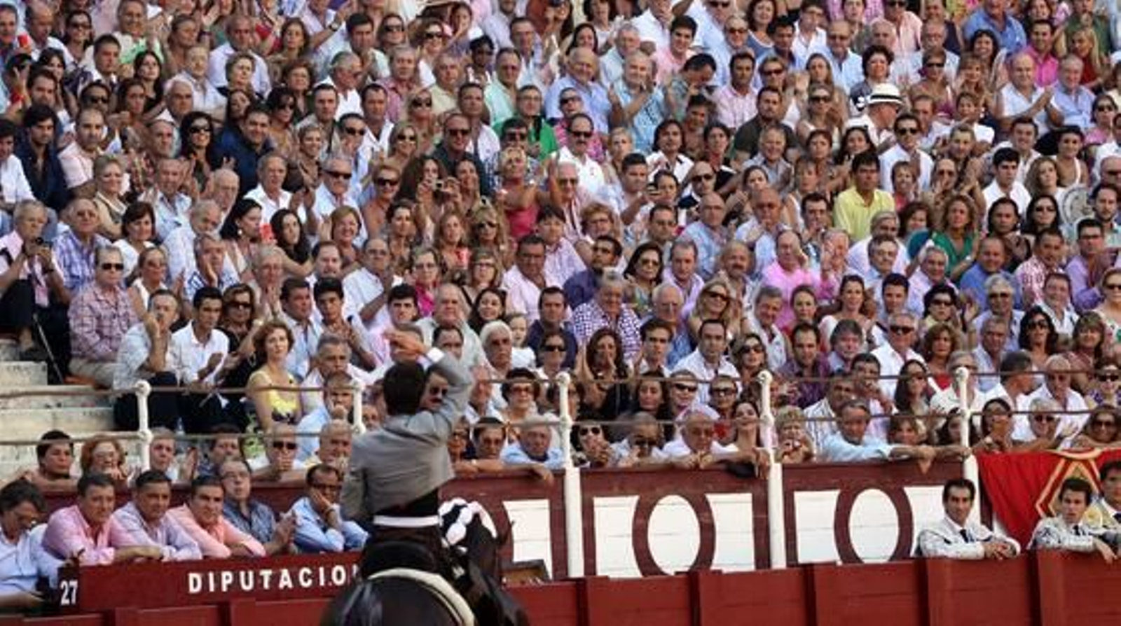 Tarde de toros en la Malagueta

Foto: Javier Albiñana