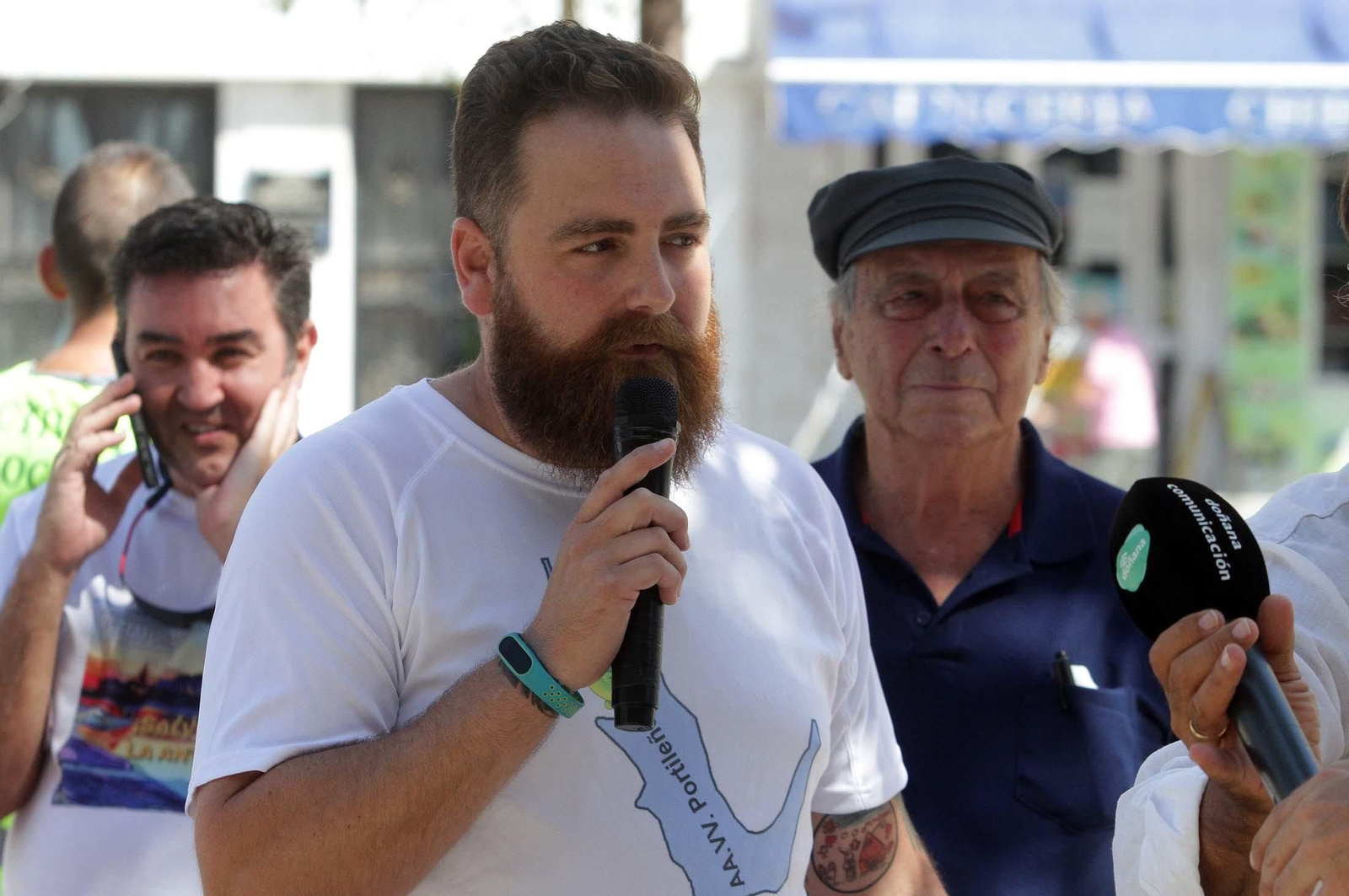 Imágenes de la manifestación "Salvemos las Playas de Huelva"