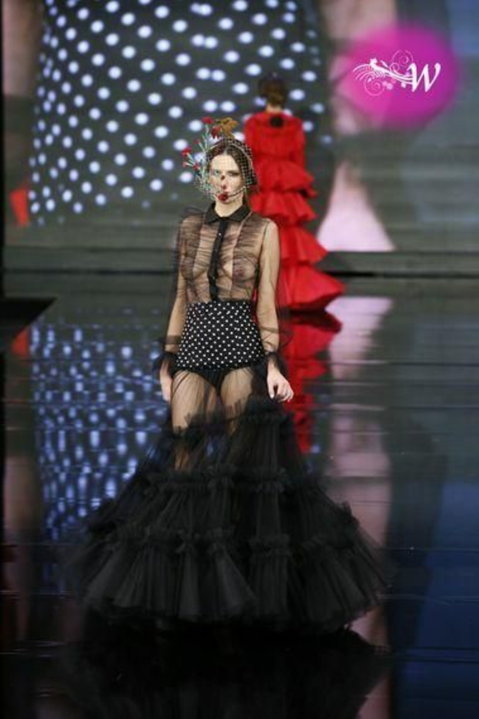 Así ha sido el desfile de Gil Ortiz en SIMOF 2020, todas las fotos de su colección de flamenca
