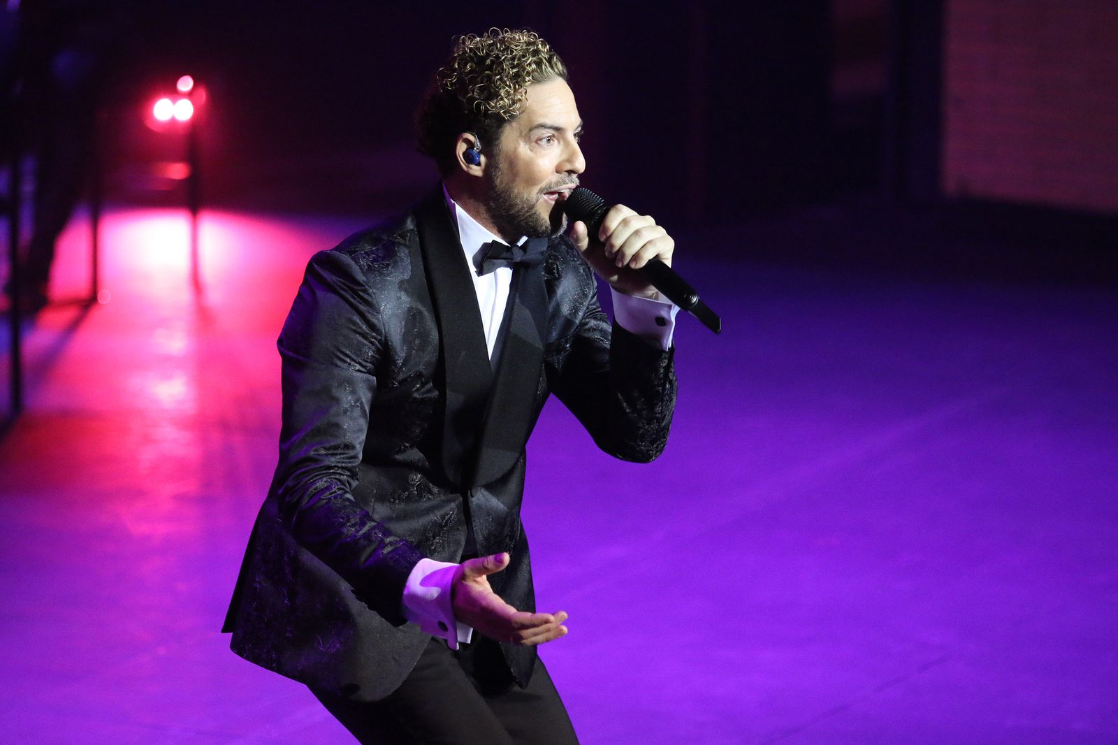 Fotogalería del concierto 'David Bisbal Filarmónico by Cosentino'