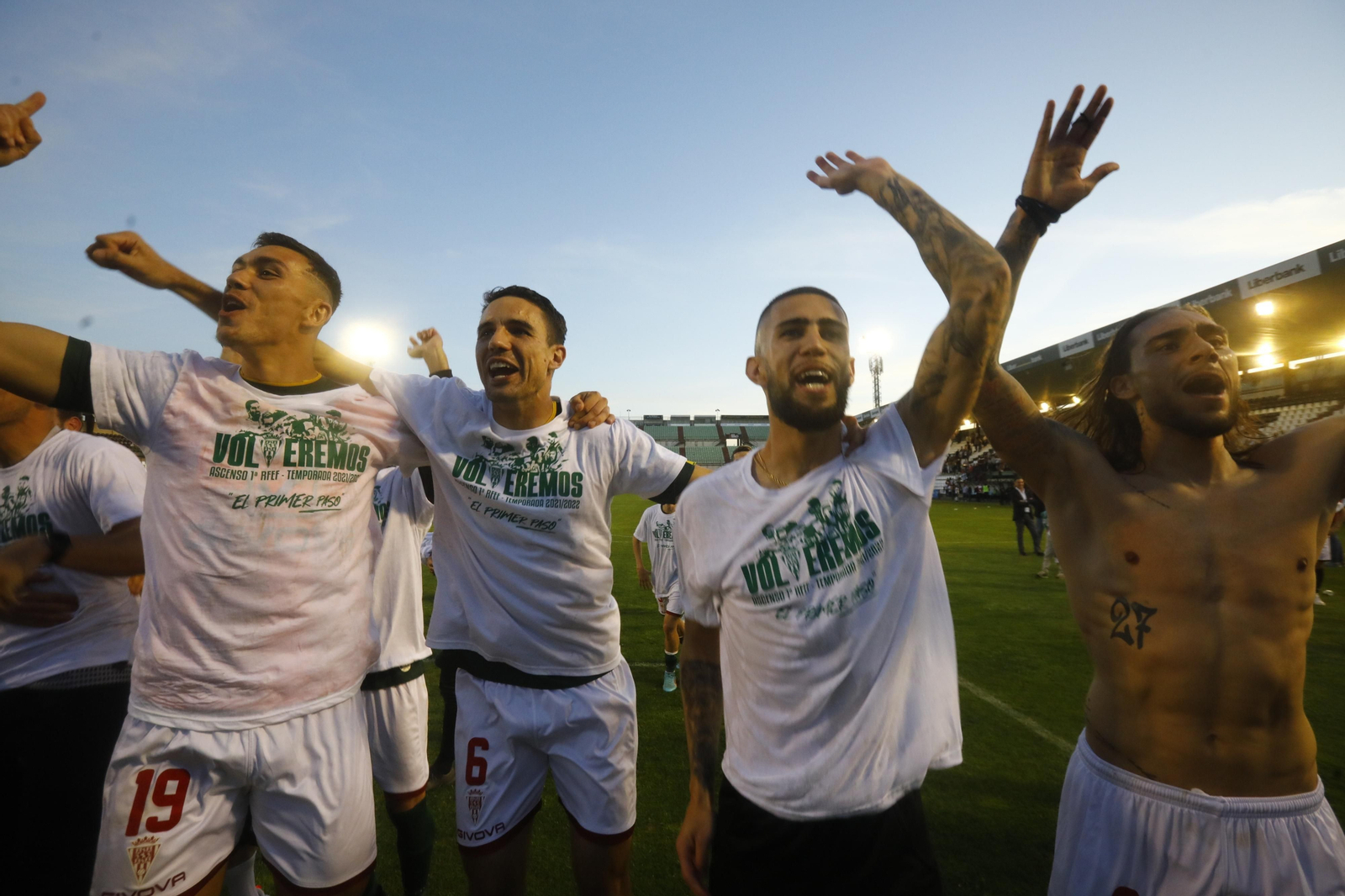Las imágenes de la fiesta del ascenso del Córdoba CF en Mérida