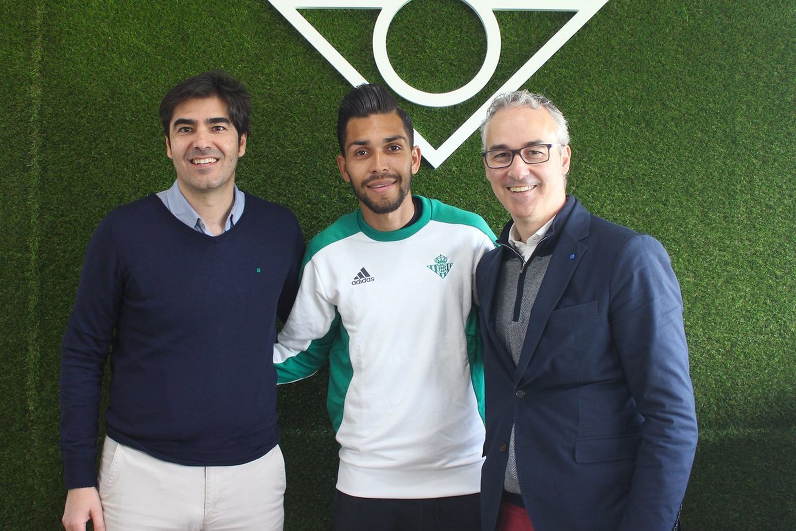 Ángel Haro, Petros y Miguel Torrecilla.