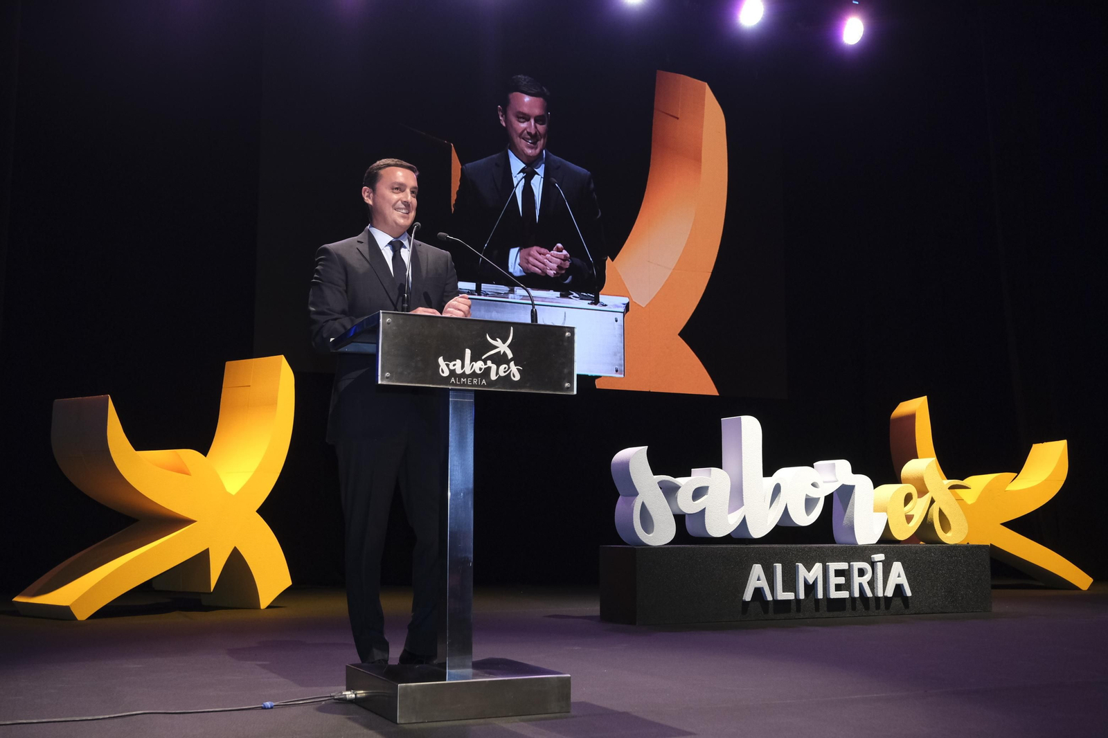 Imágenes de la II Gala Sabores Almería con David Bisbal. Vera