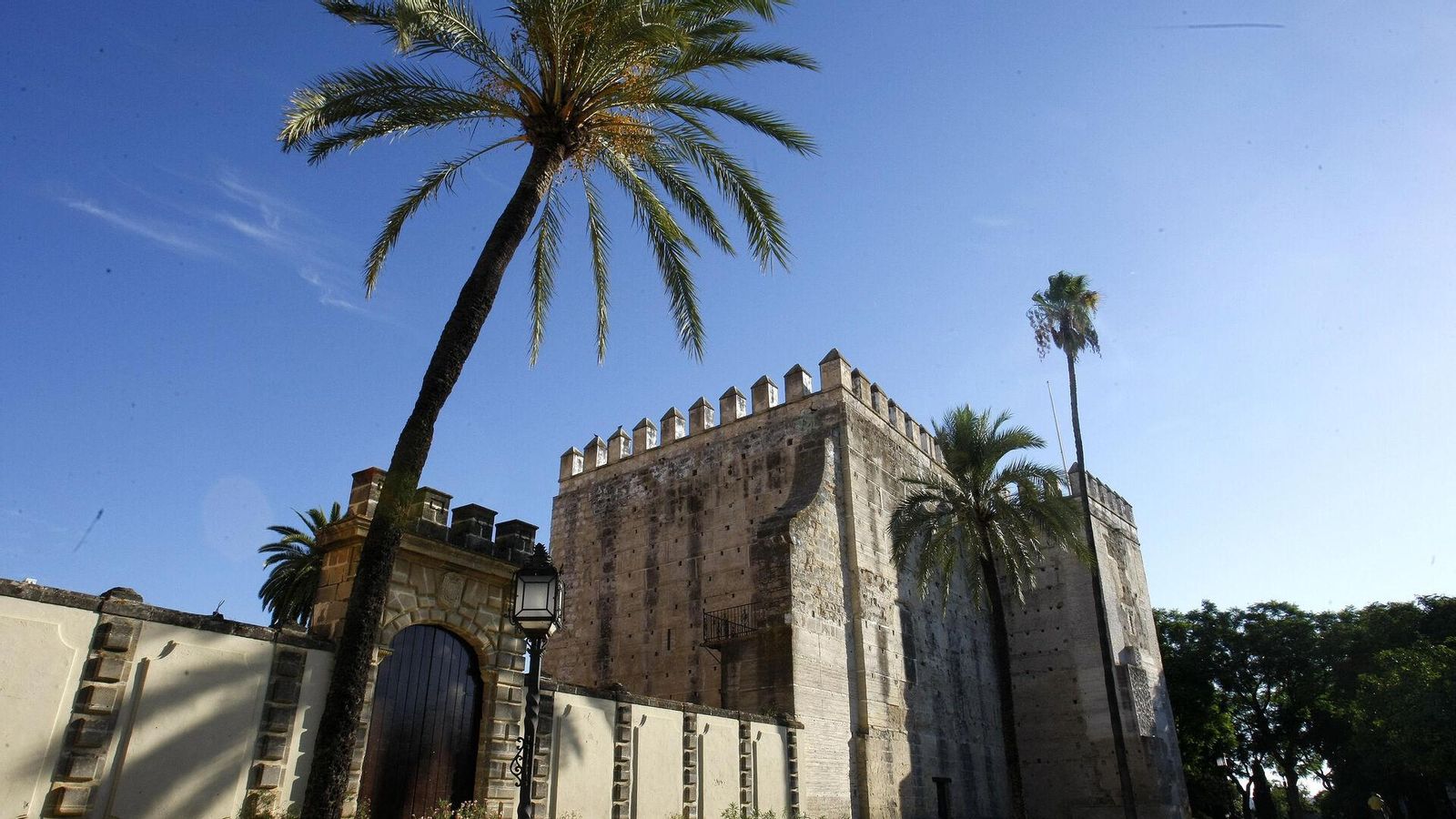 Exterior del Alcázar de Jerez. Exterior del Alcázar de Jerez.