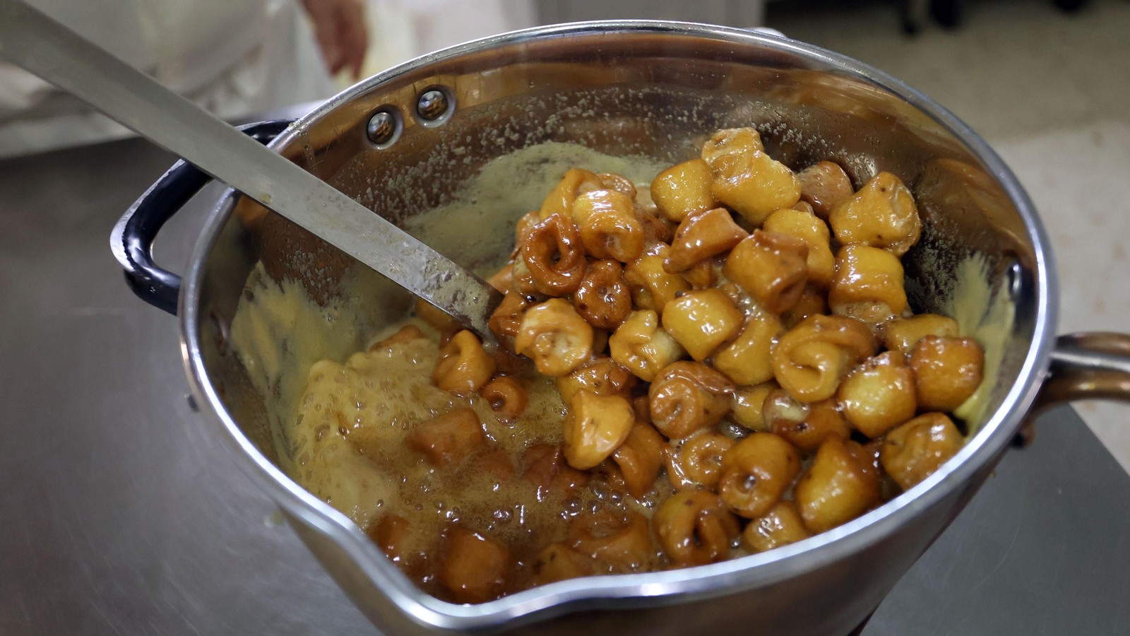 Pestiños, turrones, mazapanes, mantecados ...