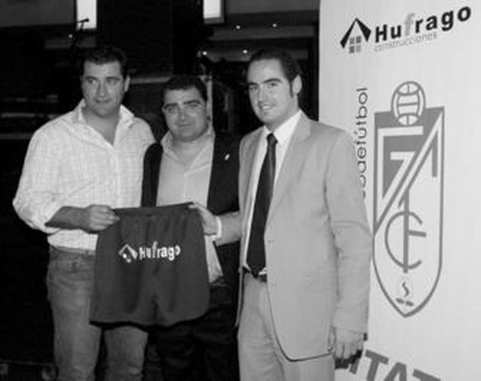 El nuevo patrocinador del club rojiblanco fue presentado anoche en una gala celebrada en la sala Príncipe.