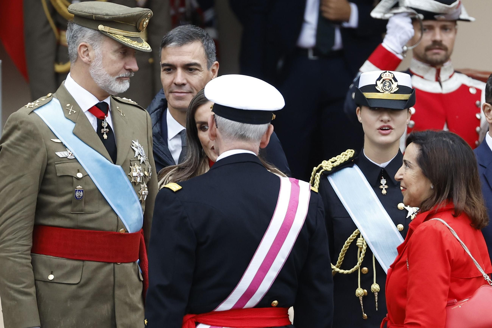 El desfile militar del Día de la Hispanidad, en imágenes