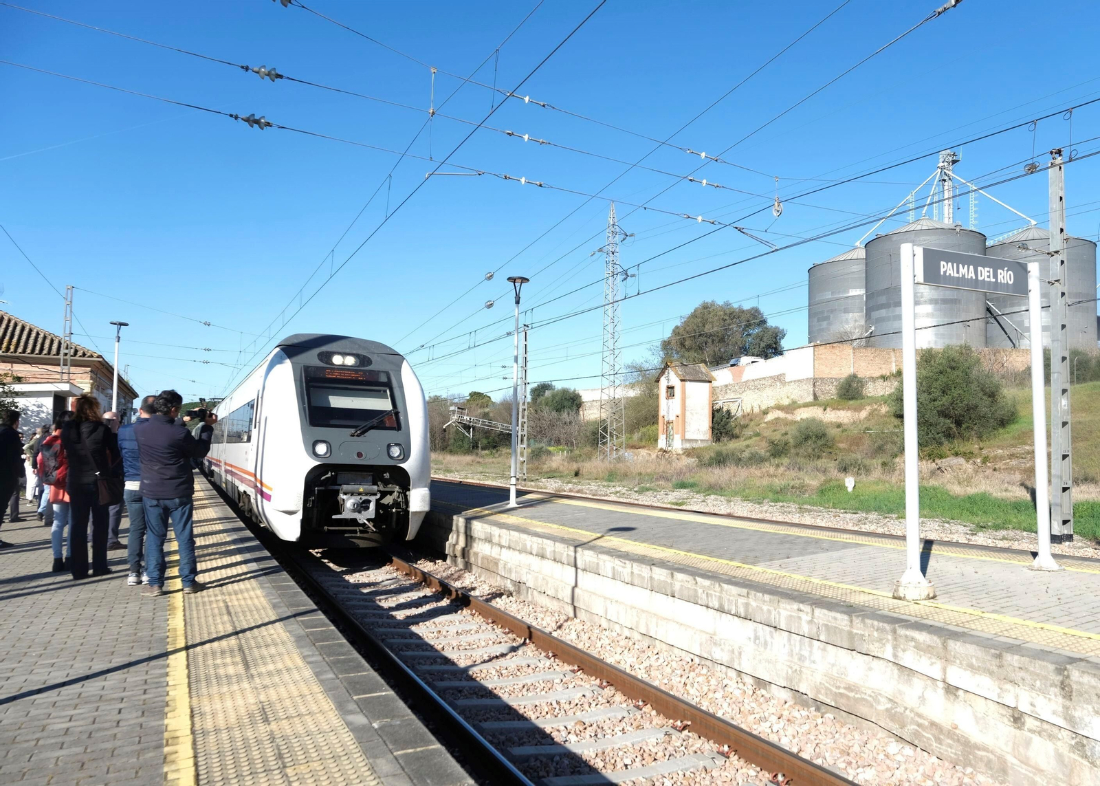 Así ha sido el primer viaje del Cercanías del Valle del Guadalquivir, en fotos