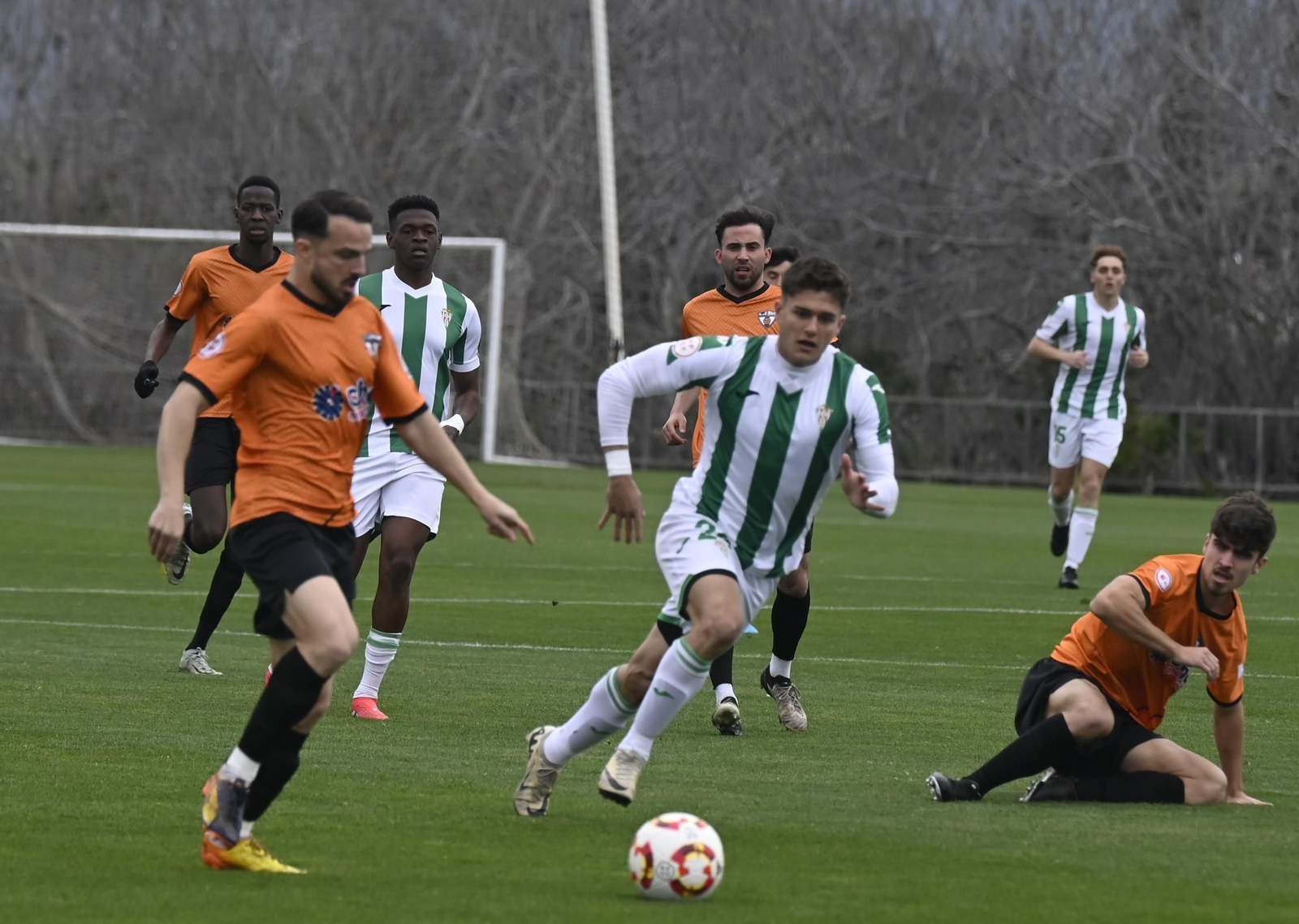 Las mejores fotos del empate en el Córdoba B - Pozoblanco de Tercera RFEF