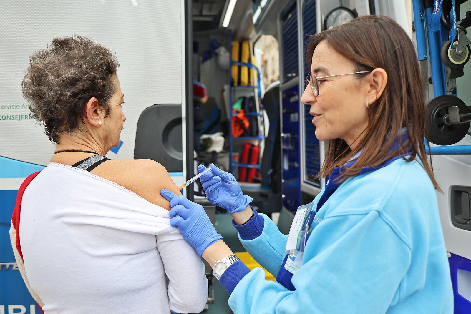 Imágenes de la jornada de vacunación sin cita frente a la gripe y el Covid-19