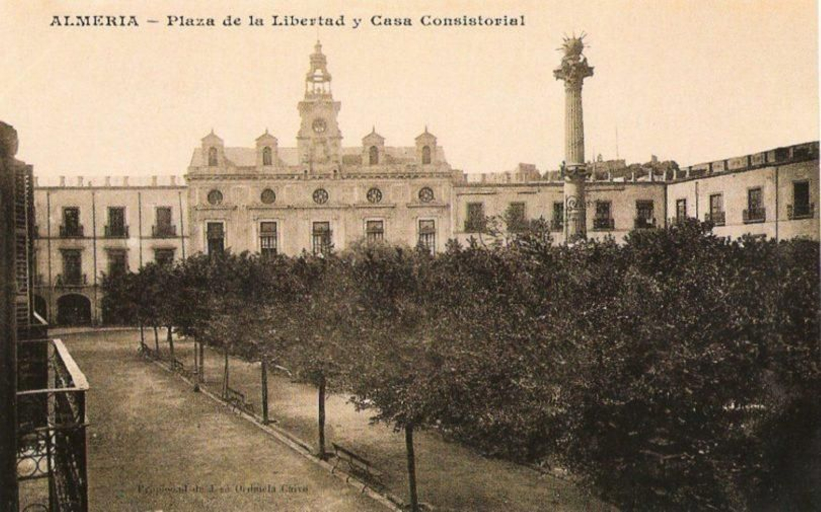 Plaza de la Libertad y Casa Consistorial
