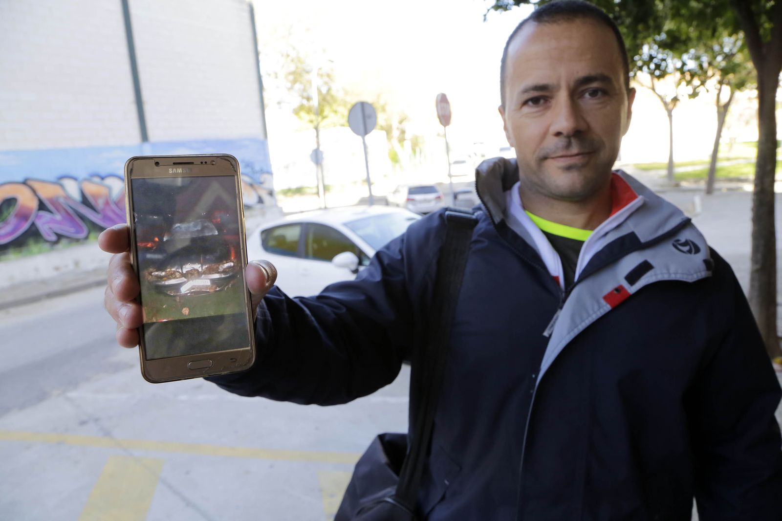 "Lo tengo muy claro, en cuanto pueda me iré de esta barriada""Mi coche ya flotó dos veces"En manos del  consorcio"Me he quedado sin vehículo, ni ocio, apenas al año de jubilarme""Fue un drama 	en toda regla""Hacer la compra ahora, de ser fácil, se ha convertido en  todo un mundo"