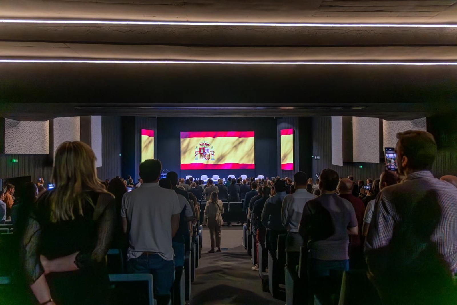 Apertura de la jornada "Nueva política de defensa. Una oportunidad de liderazgo y Autonomía Estratégica para la Industria Española"