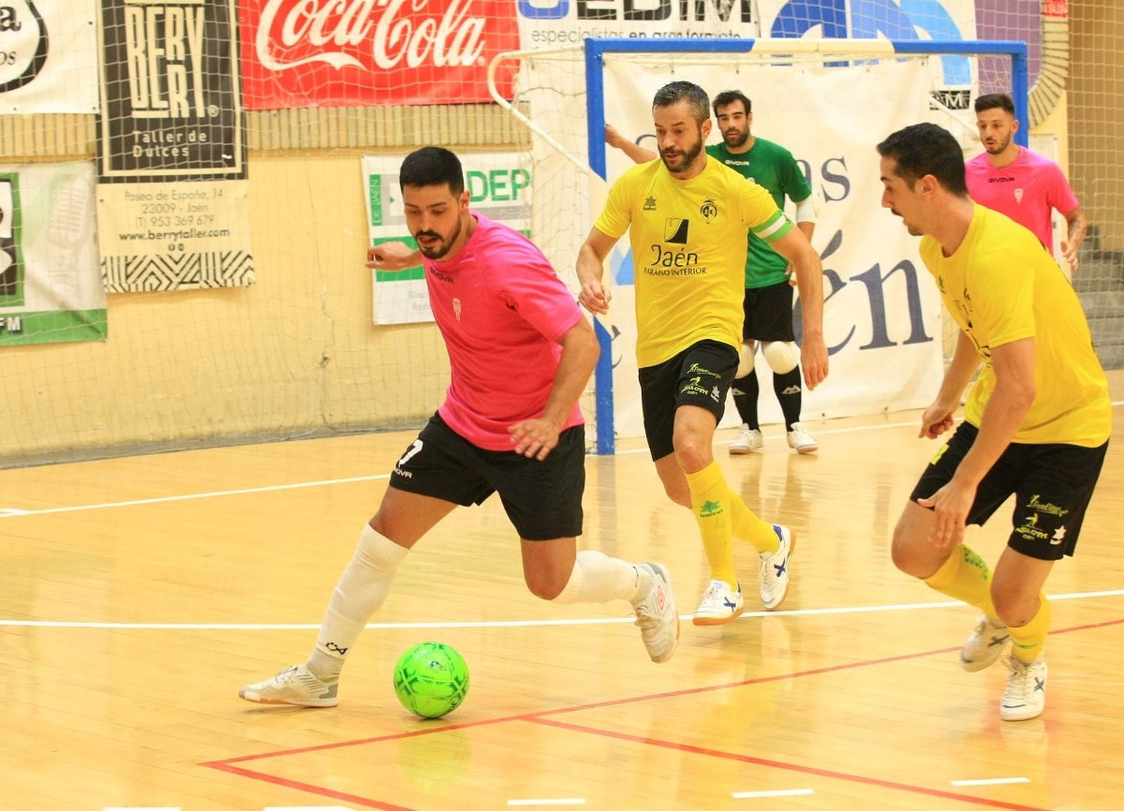 Las fotos del amistoso entre el Córdoba Futsal y el Jaén Paraíso Interior