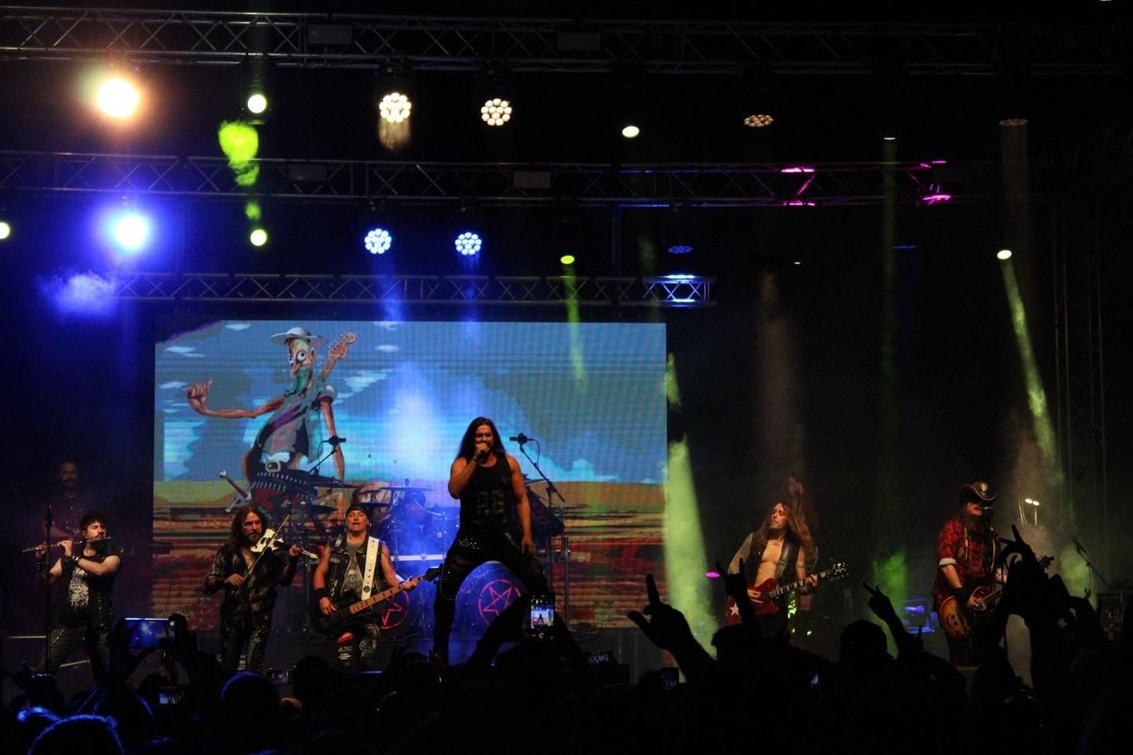 Mägo de Oz hace vibrar la Feria de Agosto de Jimena de la Frontera