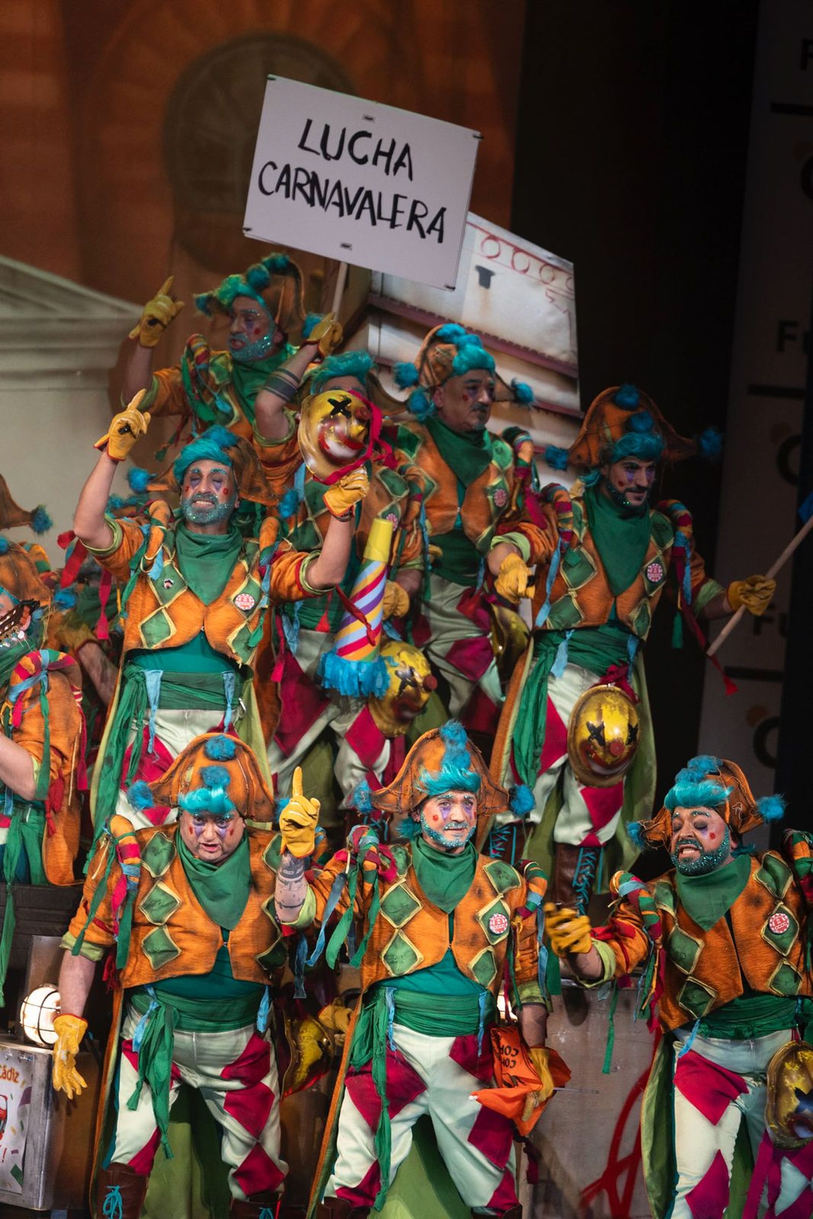 Búscate entre las mejores imágenes de la primera semifinal del COAC 2026