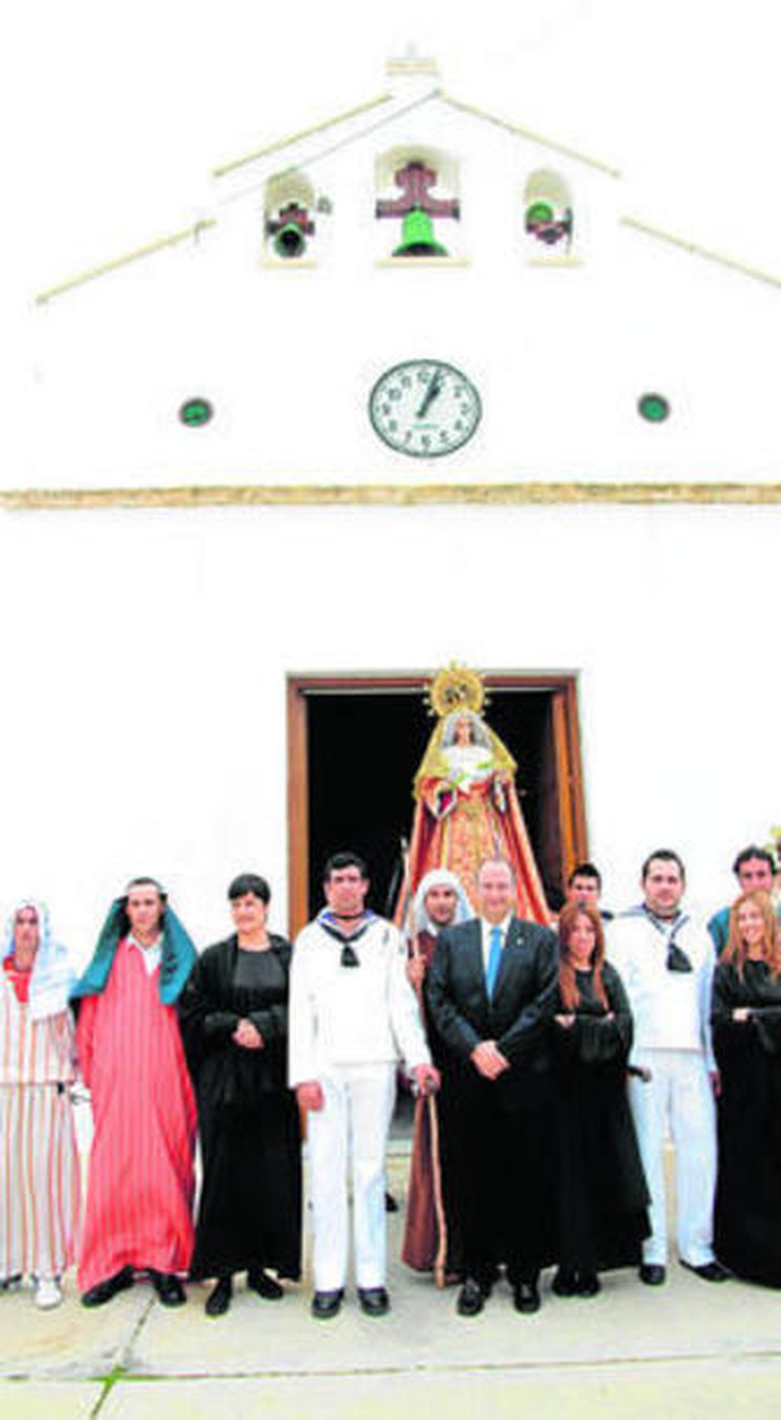 El alcalde ha estado en la procesión del  Huertecico en Cabo de Gata.