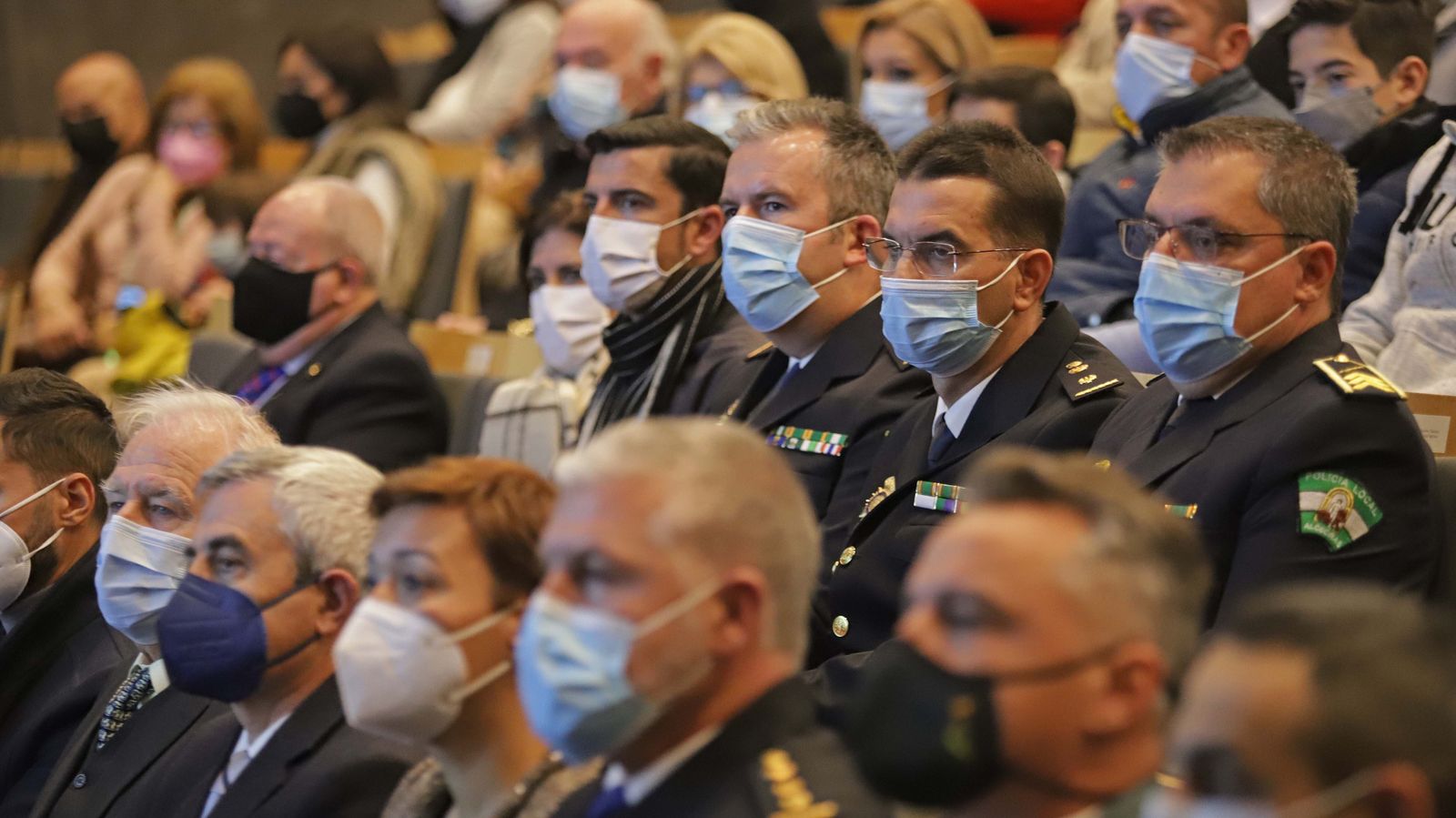 Fotos de la entrega de condecoraciones y reconocimientos de la Policía Local de La Línea