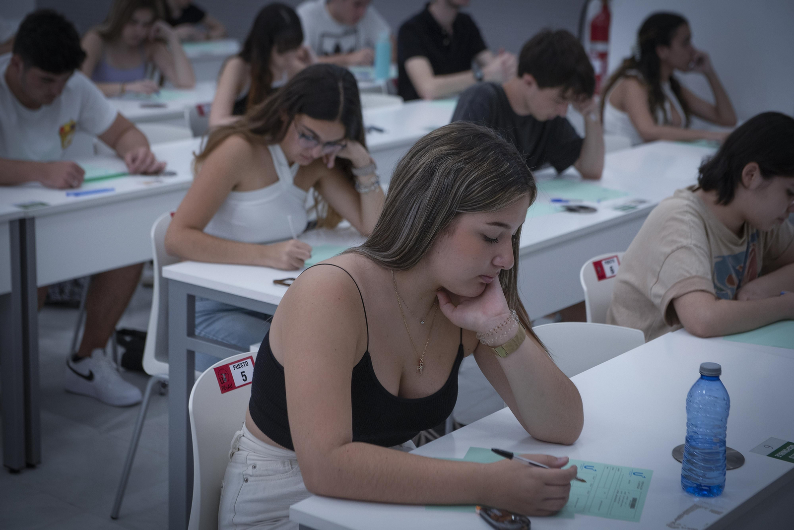 Las imágenes de los exámenes de Selectividad en el Rectorado