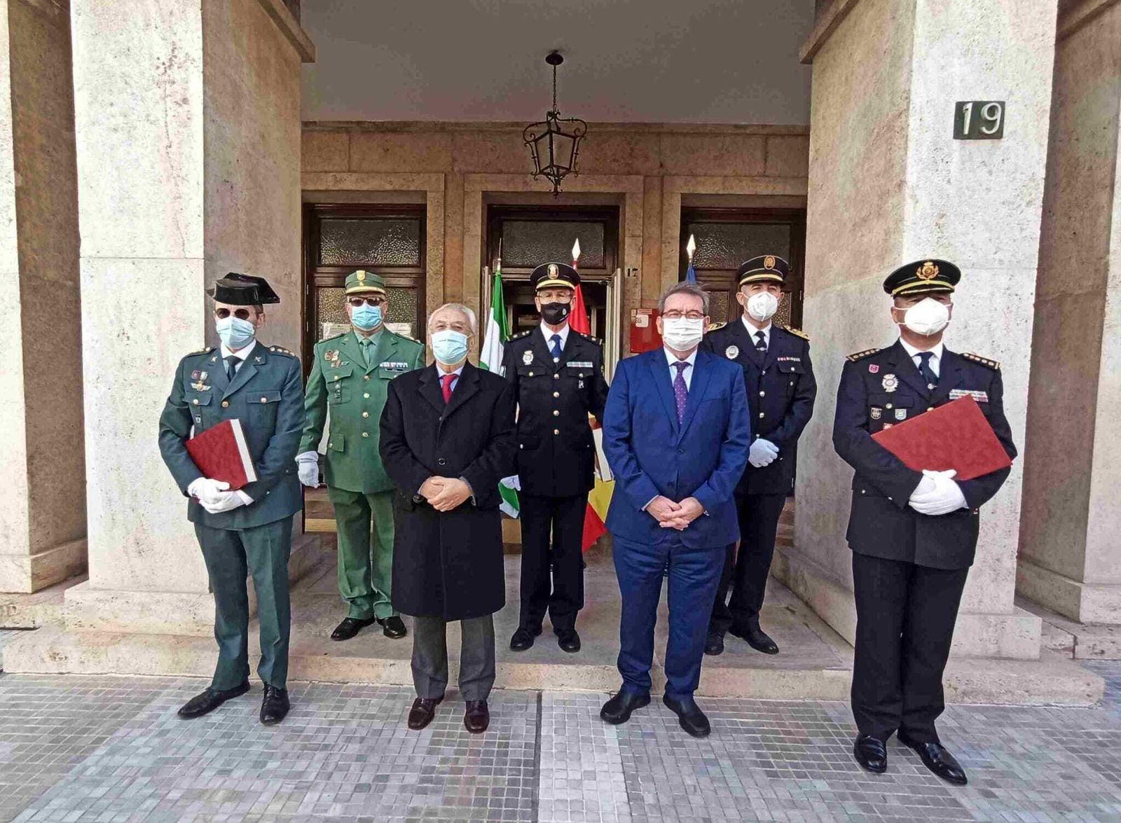 Homenaje constitucional a la Legión y los Cuerpos y Fuerzas de ...