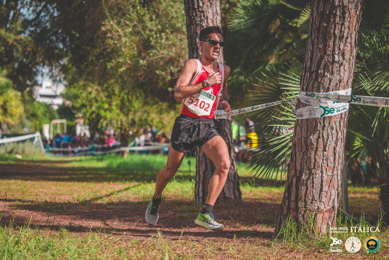 Búscate en las fotos del Cross de Itálica 2025 | 12