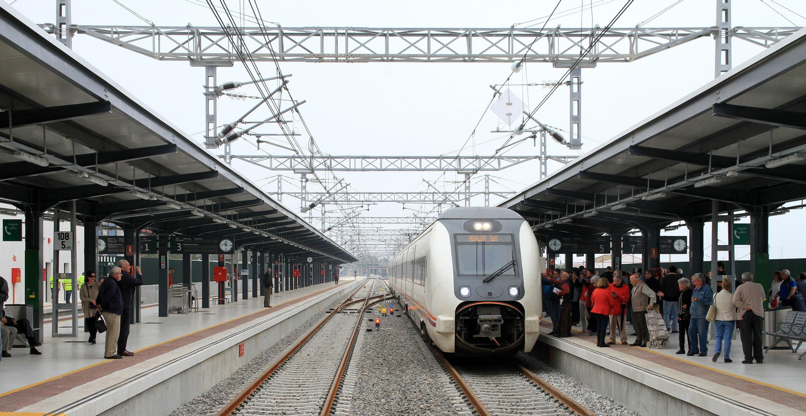 Imágenes de la nueva estación de tren en Huelva
