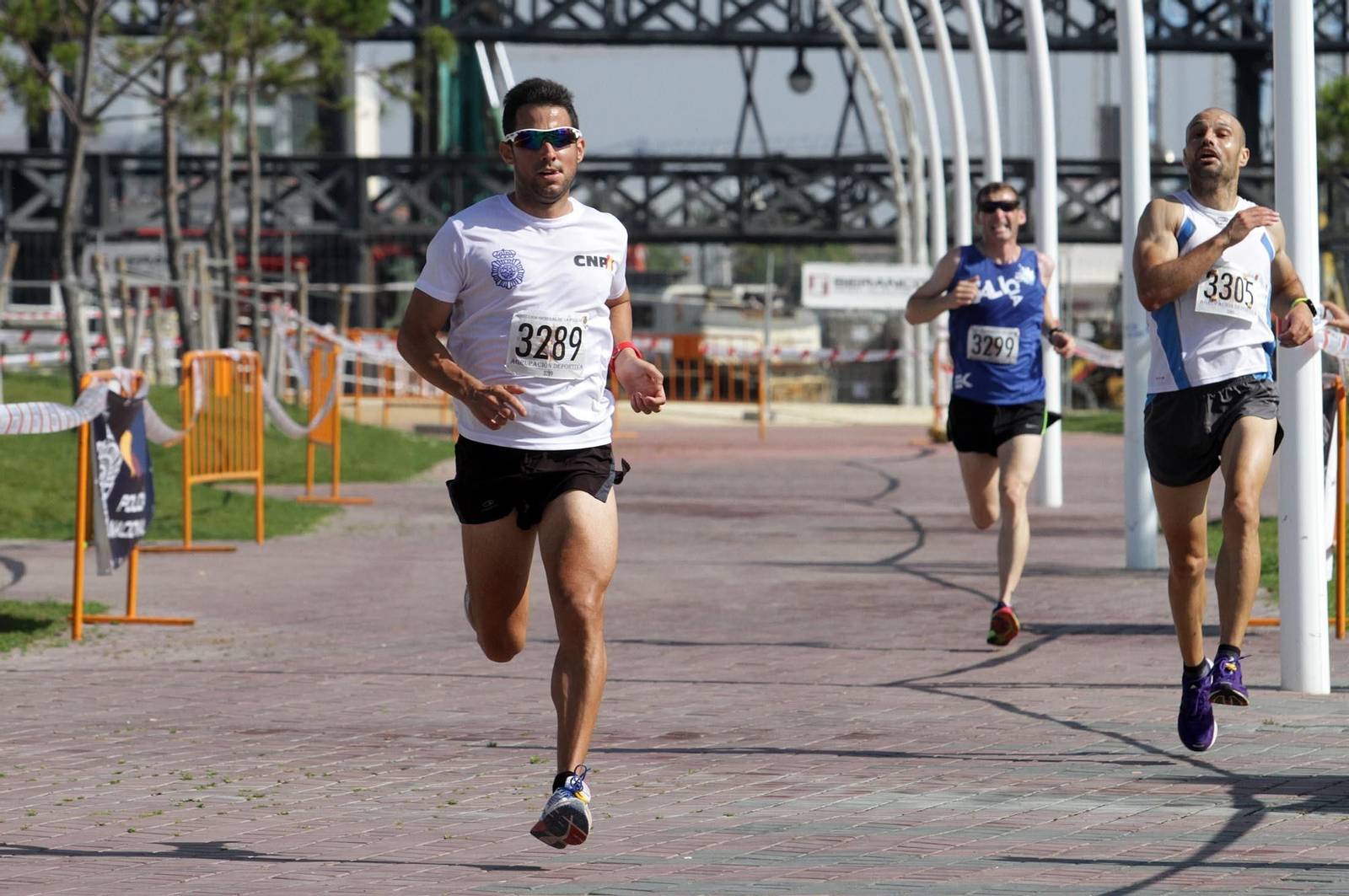 Imágenes de la Carrera Solidaria Ruta 091 organizada por la Policía Nacional