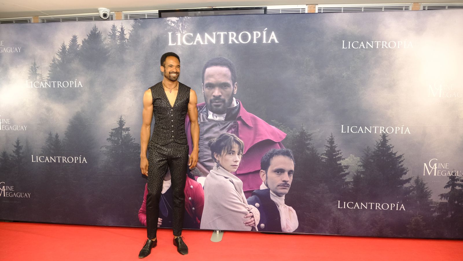 Imágenes del estreno en Almería de la película Licantropía