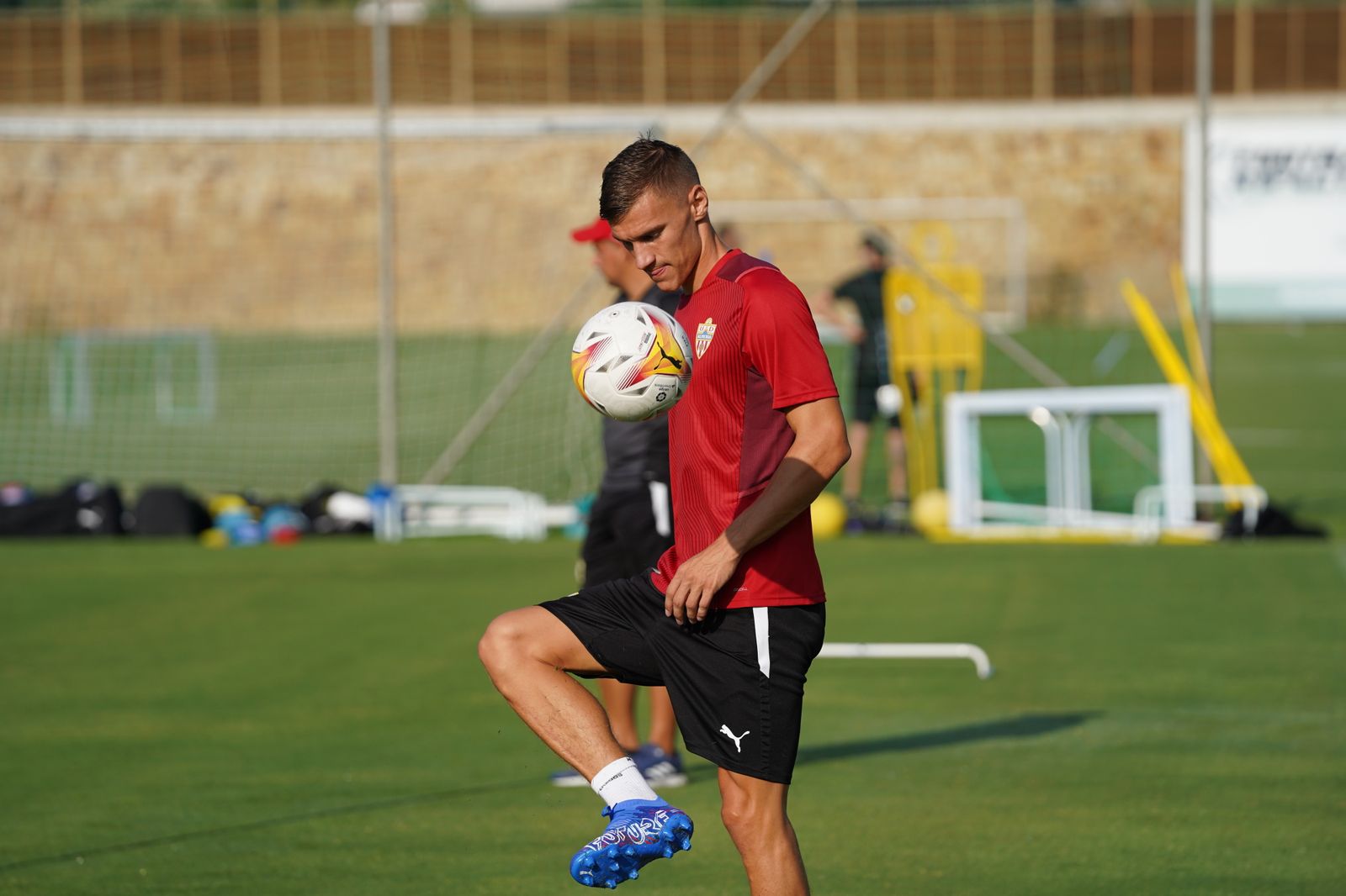 Imágenes del entrenamiento matinal de la UDA de este martes