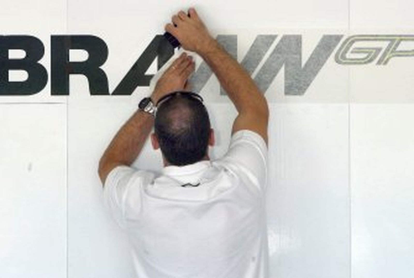 Barcelona examina el favoritismo de Brawn GP