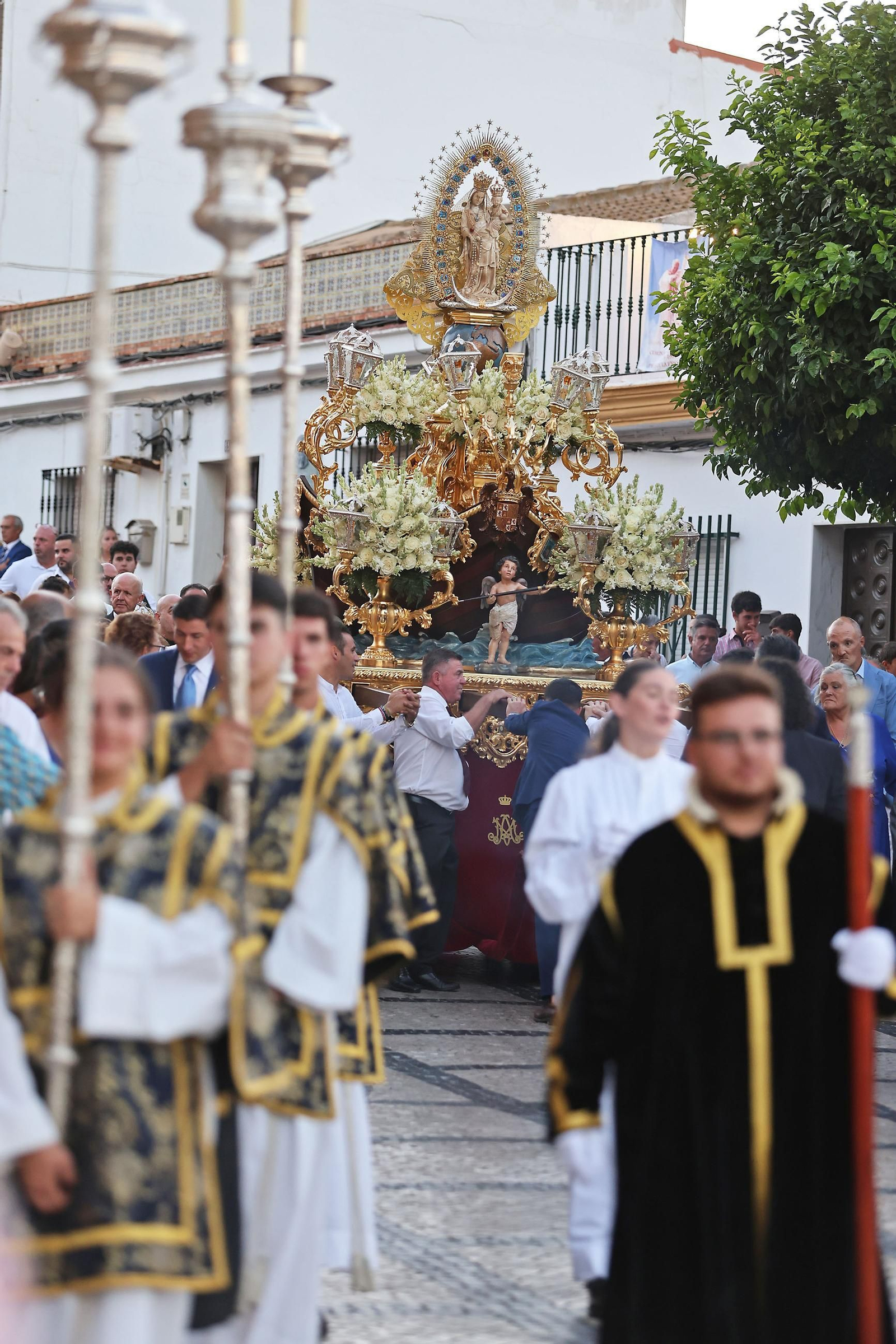 Imágenes de la procesión de Nuestra Señora de los Milagros en Palos de la Frontera Imágenes de la procesión de Nuestra Señora de los Milagros en Palos de la Frontera