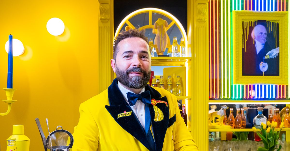 Borja Cortina: "Los jóvenes beben menos hoy, pero han naturalizado el cóctel"