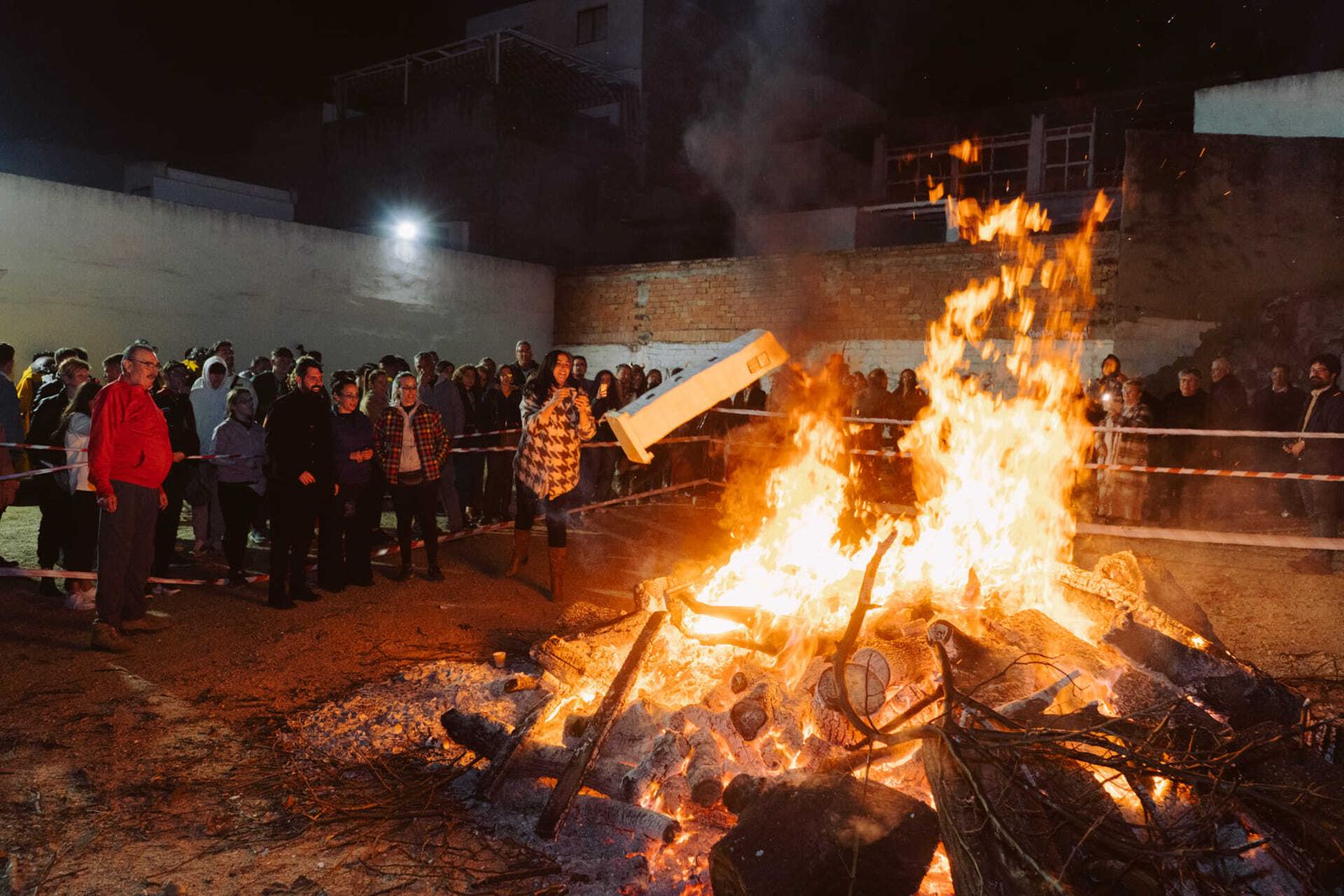 ¿Qué pueblo de Córdoba despide el Carnaval con el entierro del galgo?