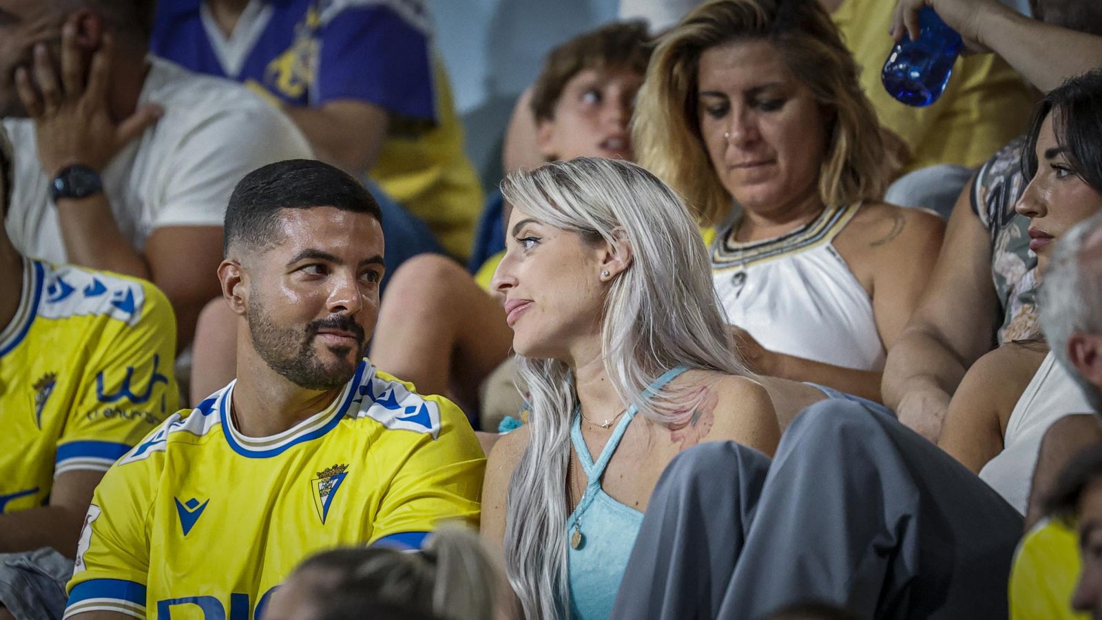 Búscate entre las fotos del partido de fútbol entre Cádiz CF y Real Zaragoza