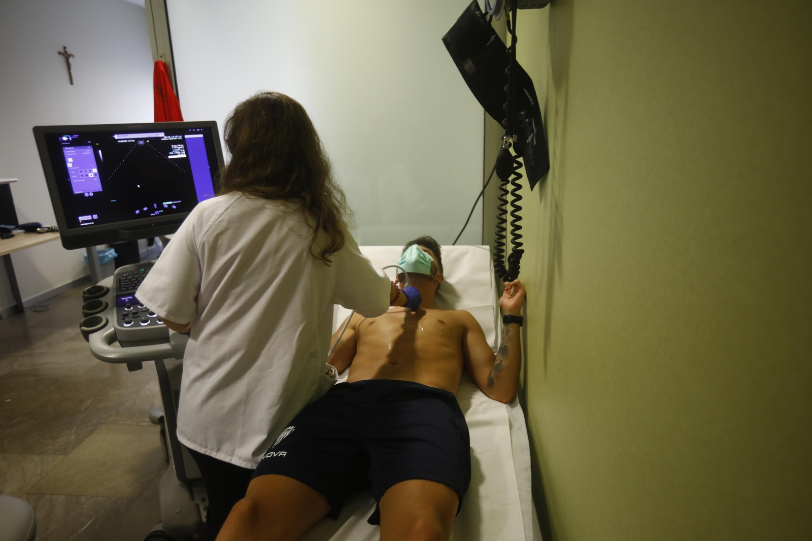 Las imágenes de los reconocimientos médicos del Córdoba Futsal