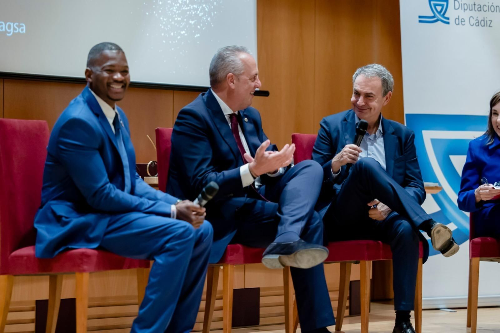 José Luis Rodríguez Zapatero junto a Ruiz Boix y Yiboula Emanuel Bazier Tapsoba