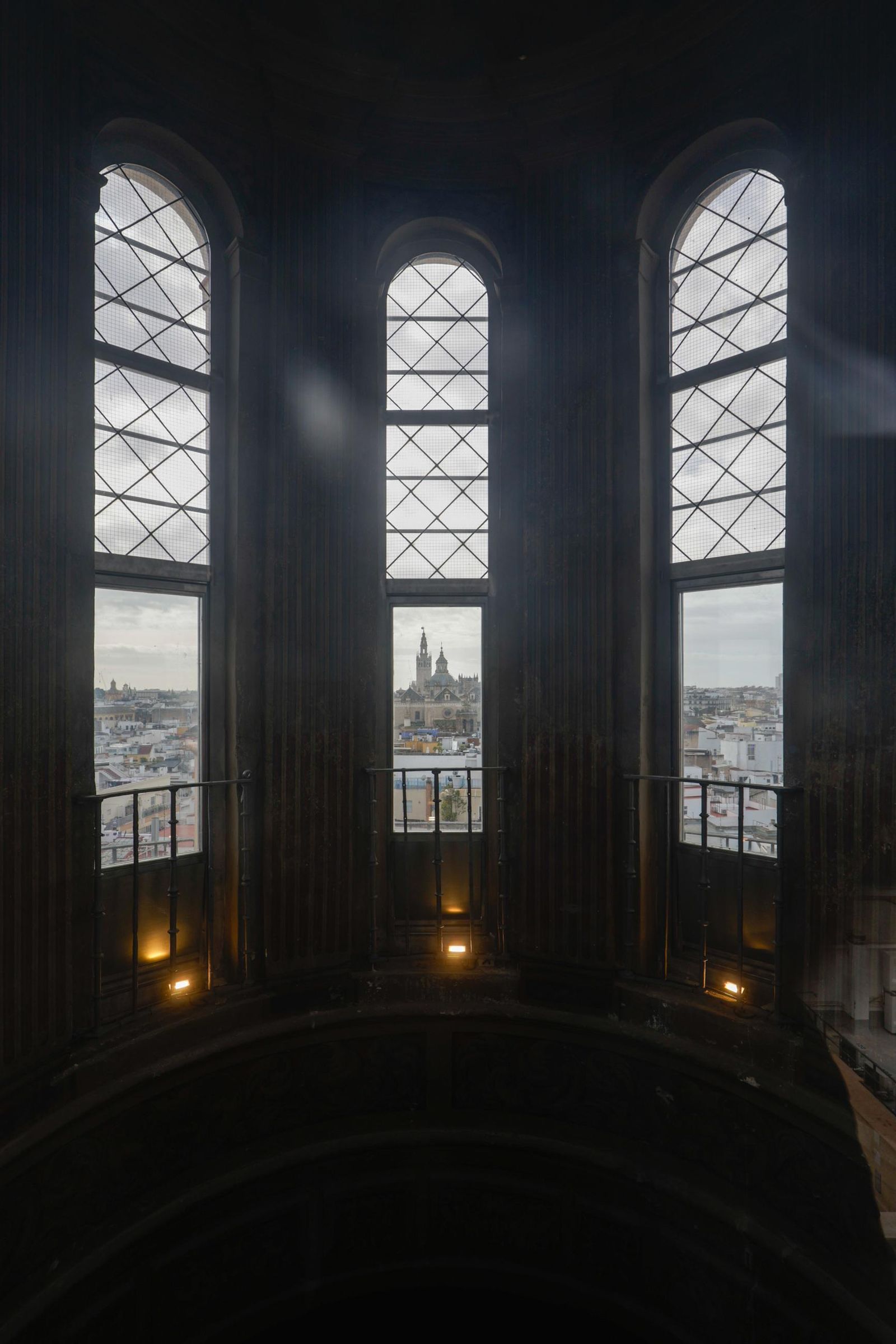 Las imágenes de la visita a las cubiertas de la Iglesia de la Anunciación